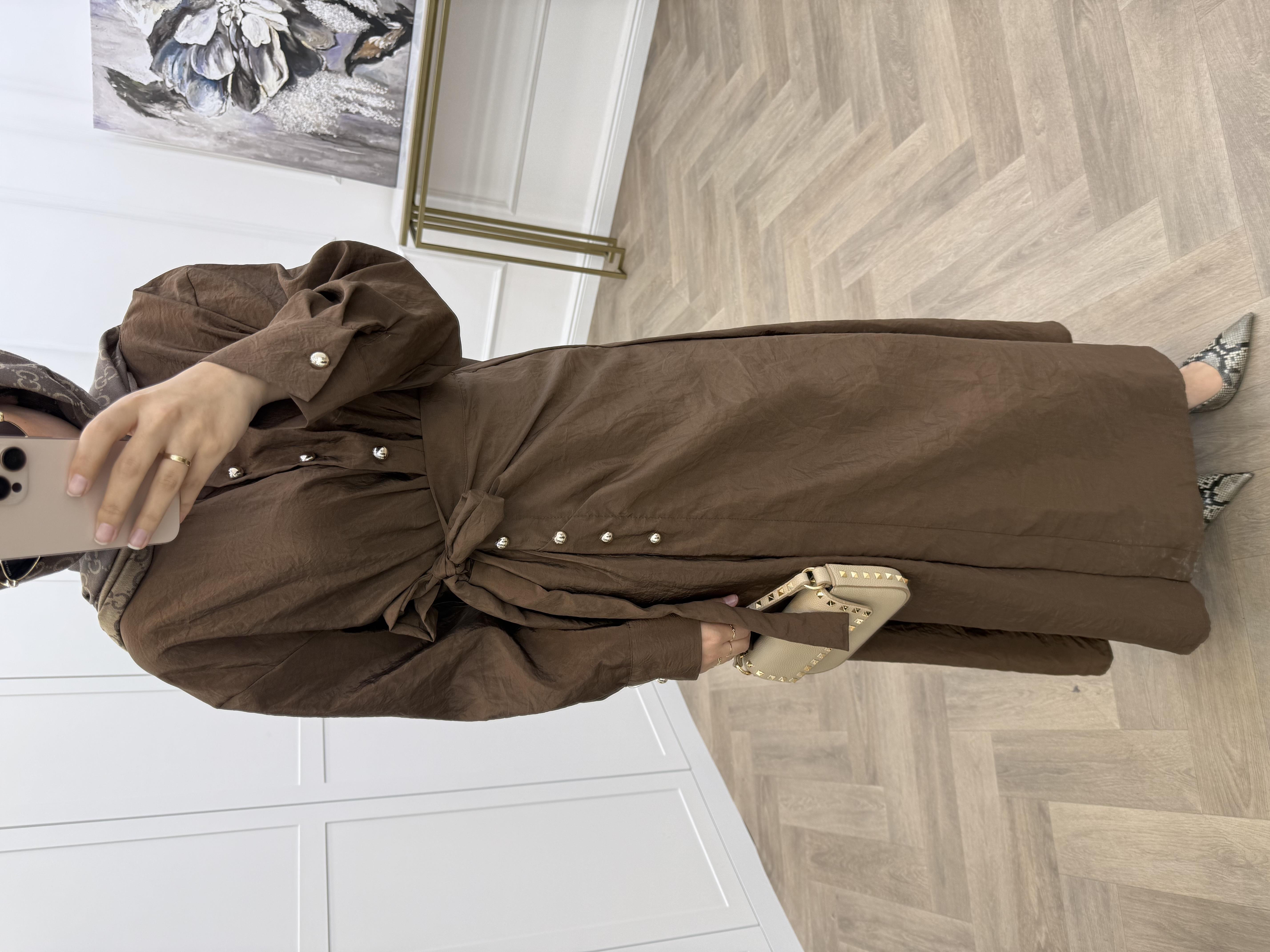 GOLD DÜĞMELİ ANVELOP ELBİSE KAHVE