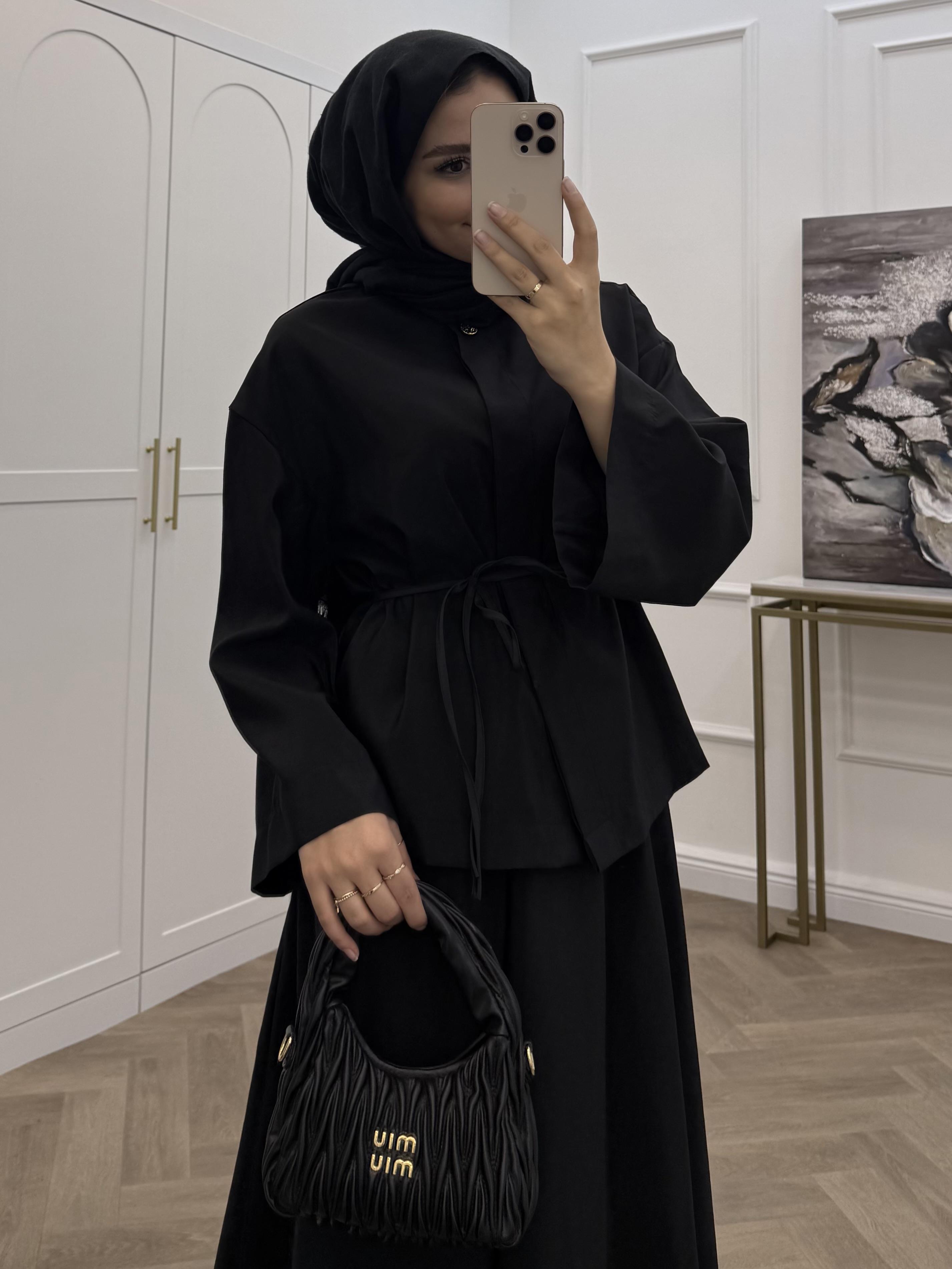 GOLD DÜĞMELİ ETEKLİ TAKIM  SİYAH