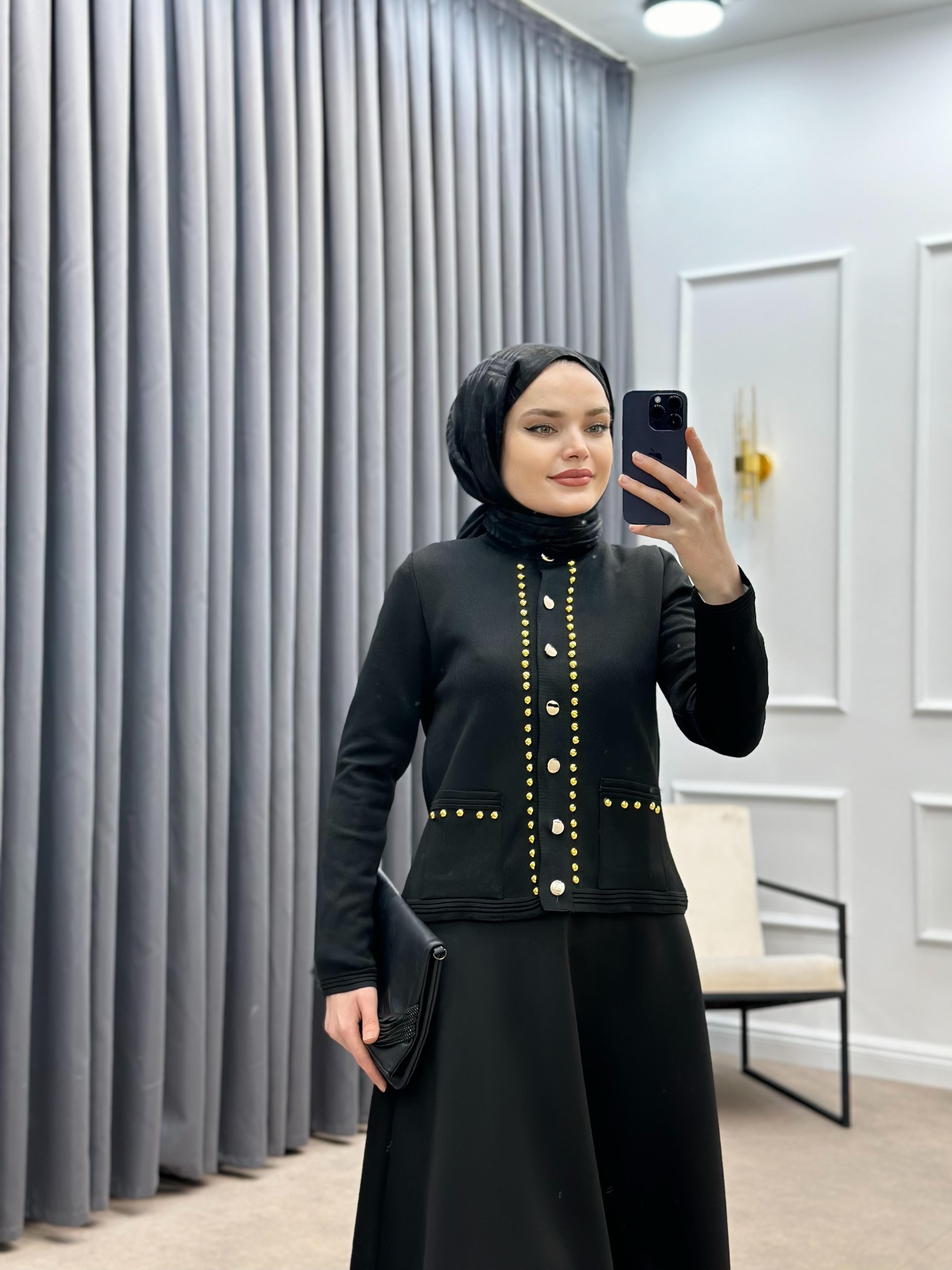 GOLD DÜĞMELİ MERSERİZE HIRKA SİYAH