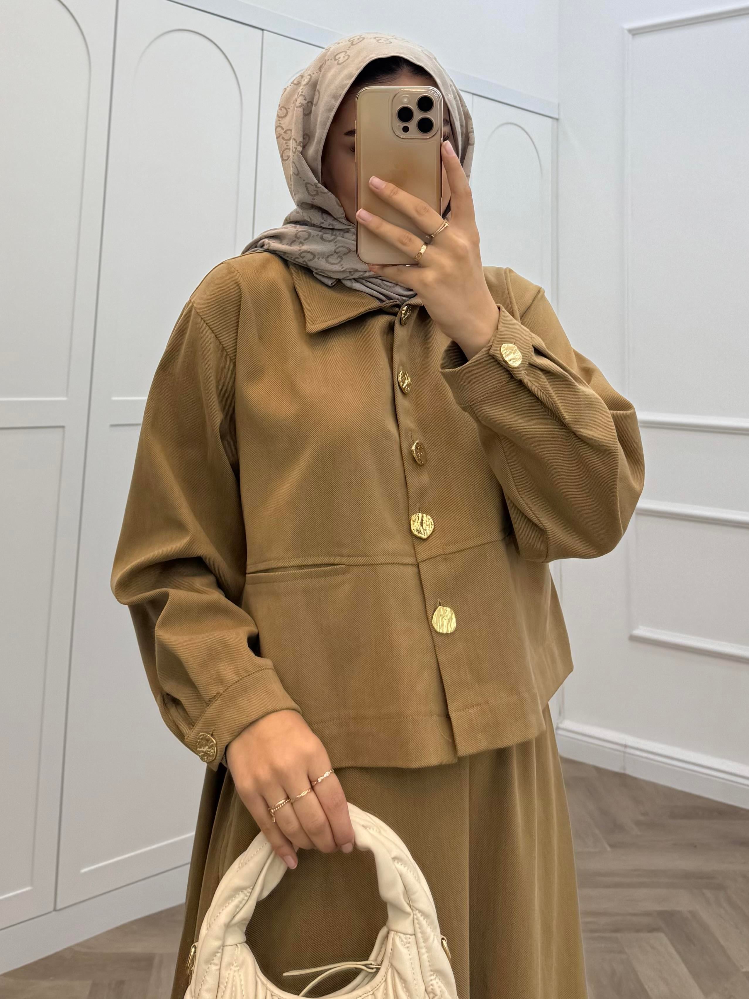 GOLD DÜĞMELİ MODAL TAKIM CAMEL 