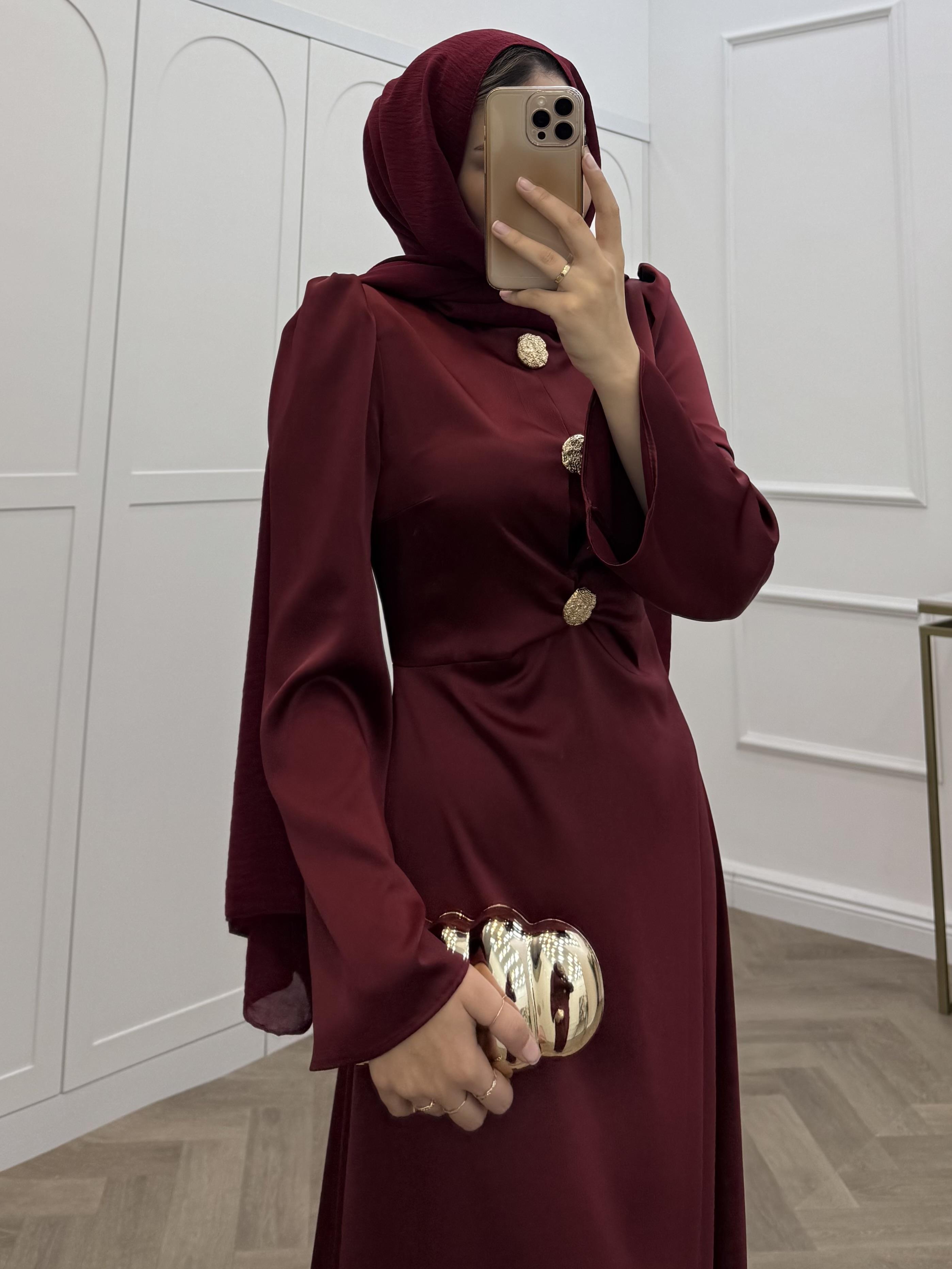 GOLD DÜĞMELİ SATEN ELBİSE BORDO
