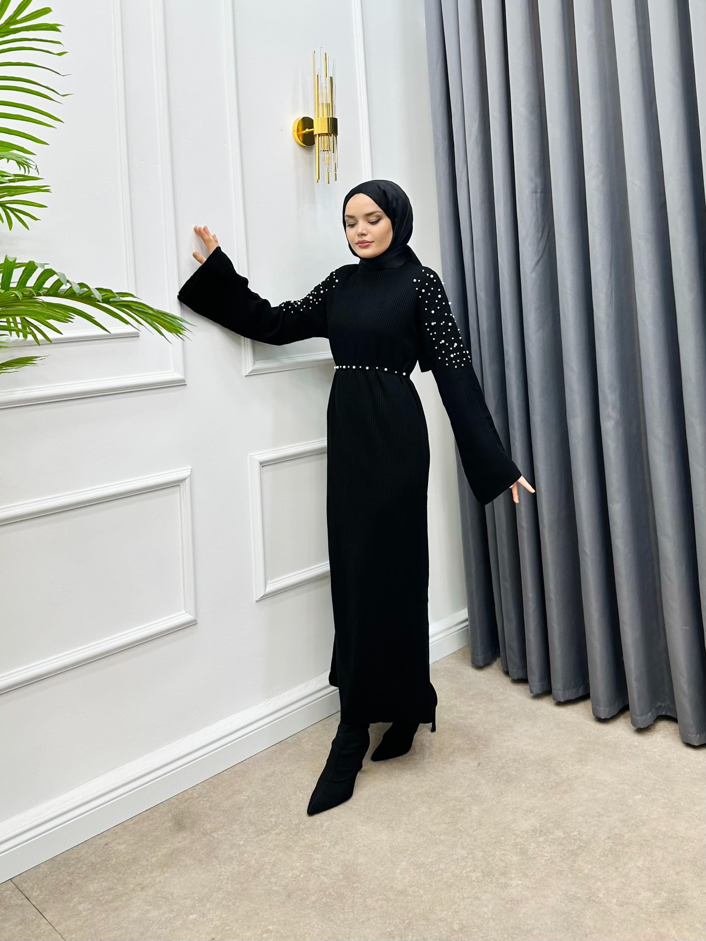 İNCİ DETAYLI TRİKO ELBİSE SİYAH