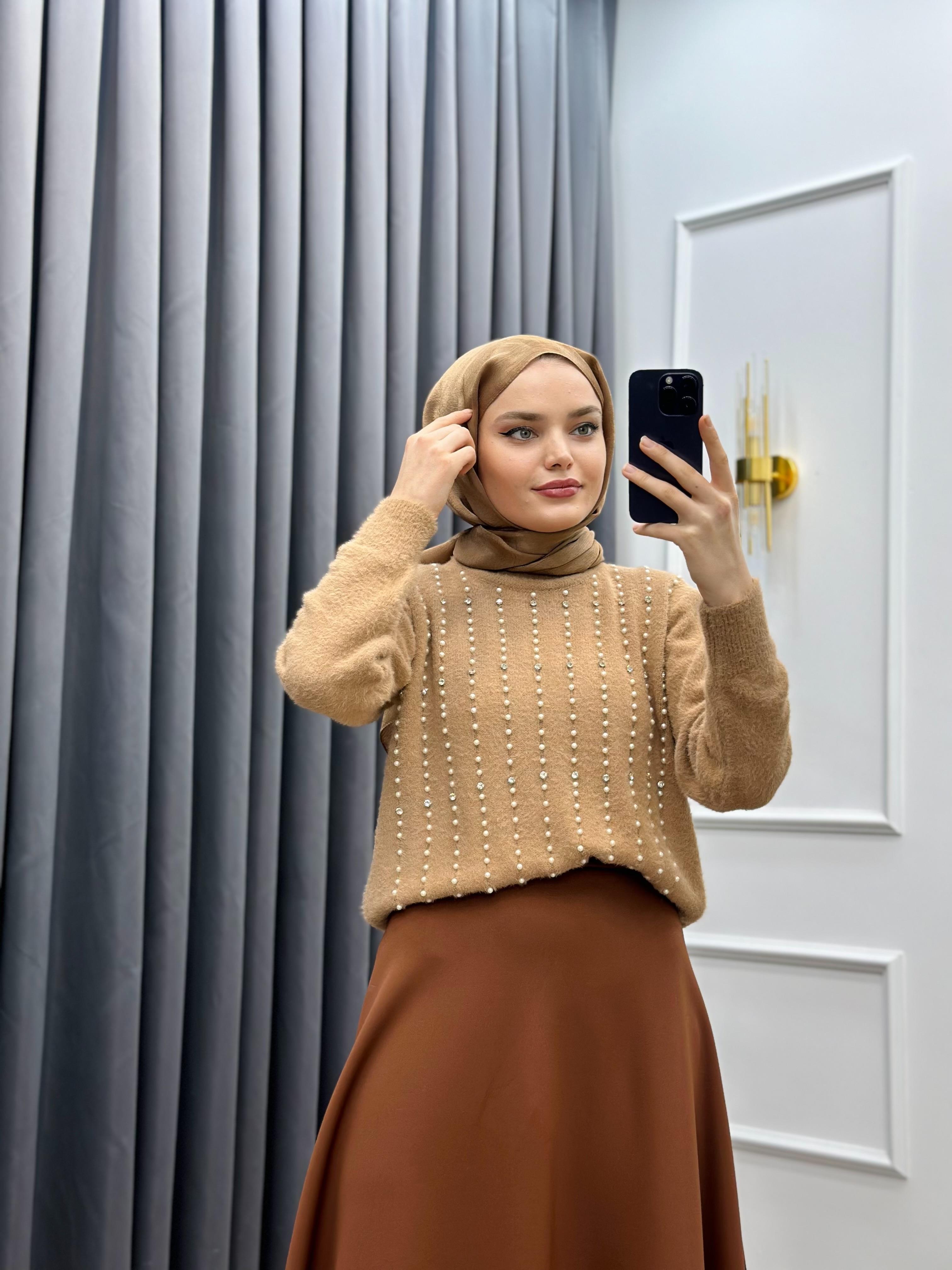 İNCİLİ TRİKO KAZAK SÜTLÜ KAHVE