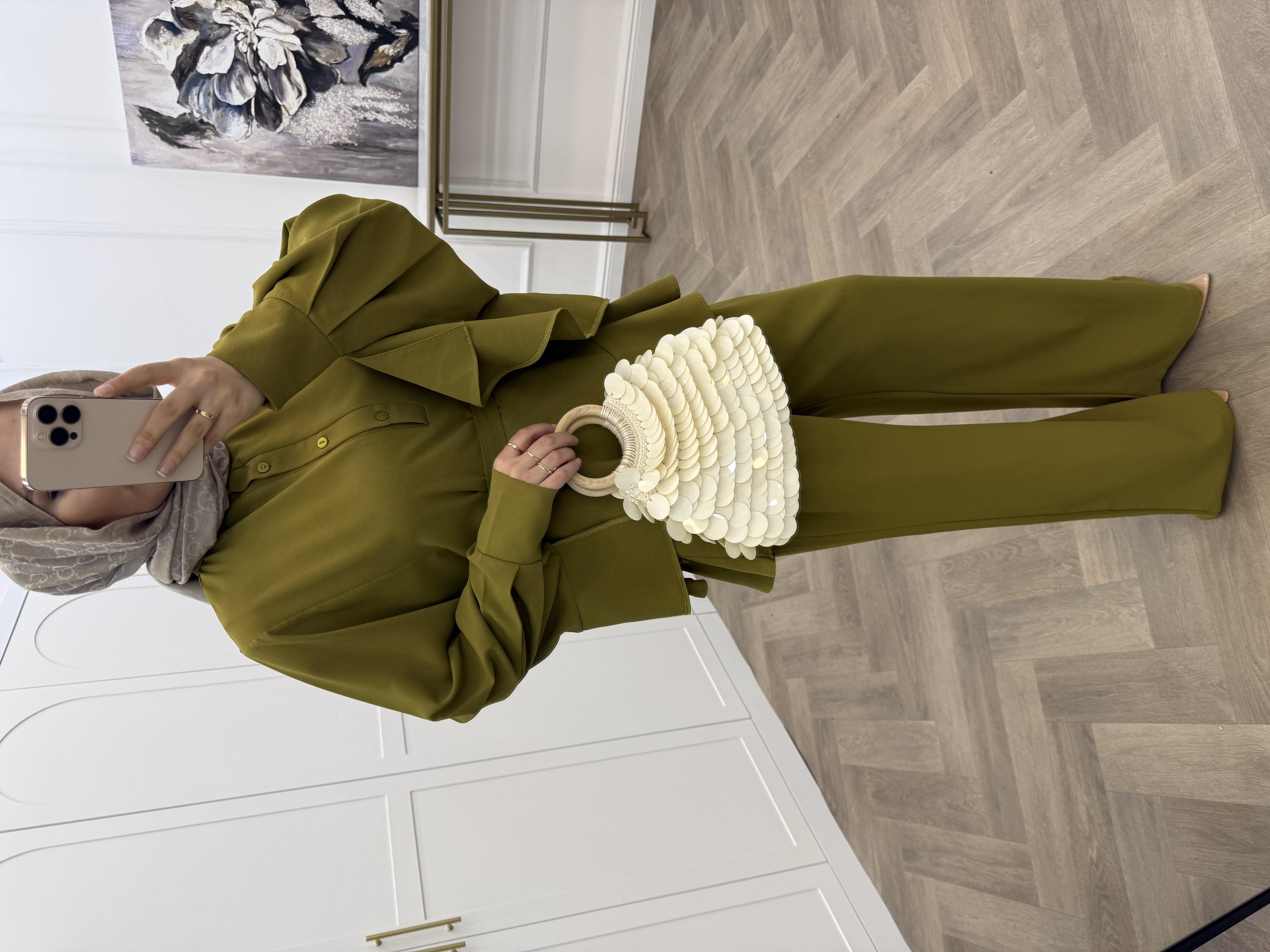 İPEK PANTOLONLU TAKIM YAĞ YEŞİLİ