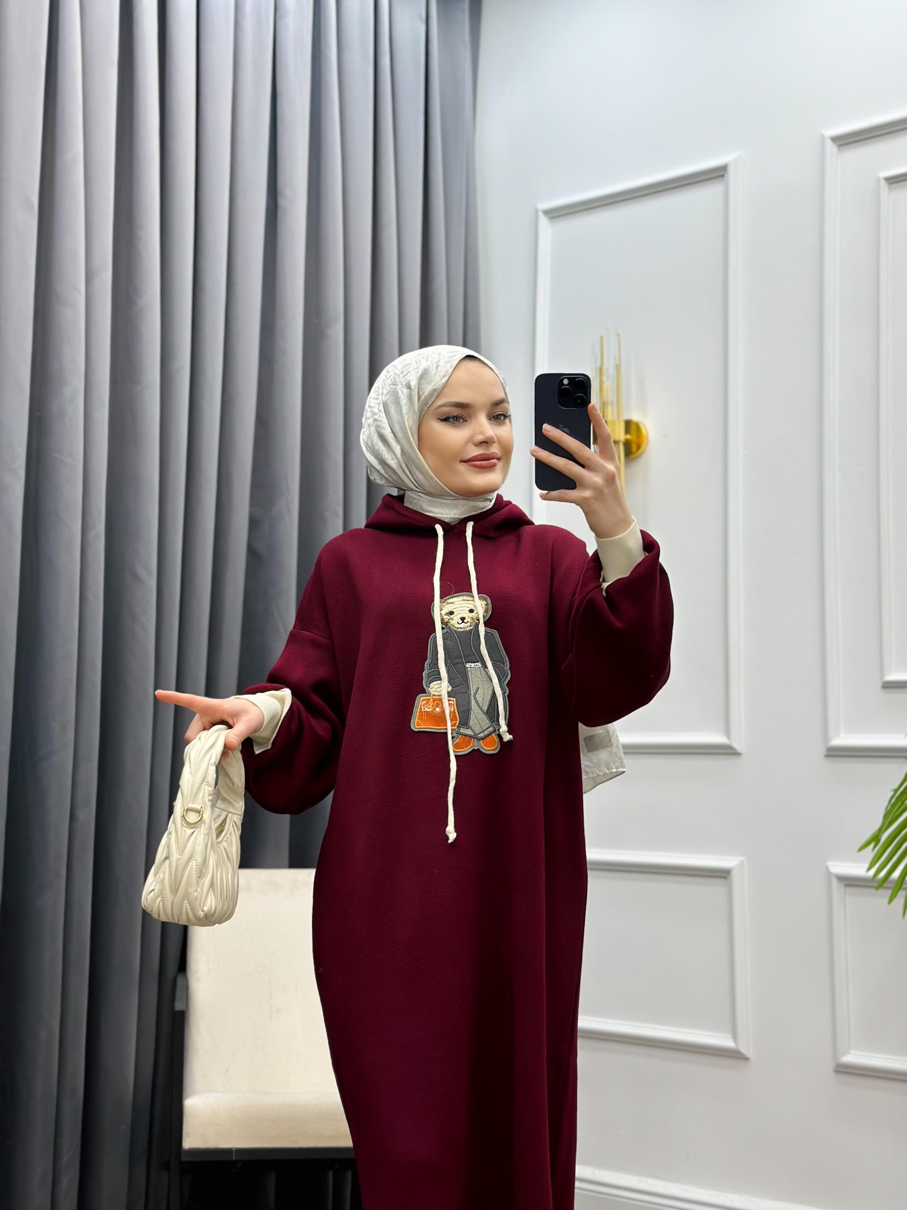 KAPÜŞONLU AYICIKLI TRİKO ELBİSE BORDO