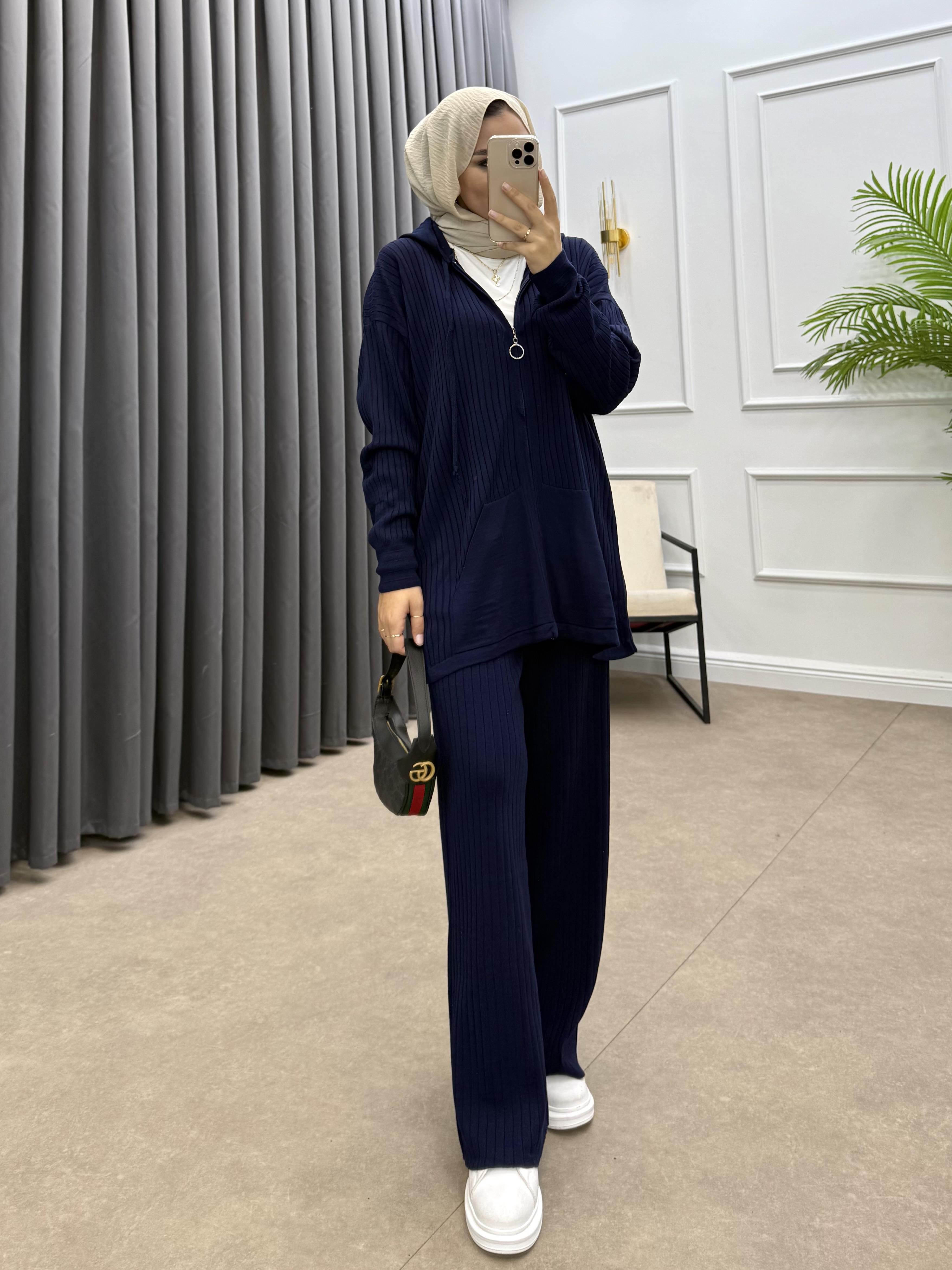 KAPÜŞONLU CEPLİ TRİKO TAKIM LACİVERT