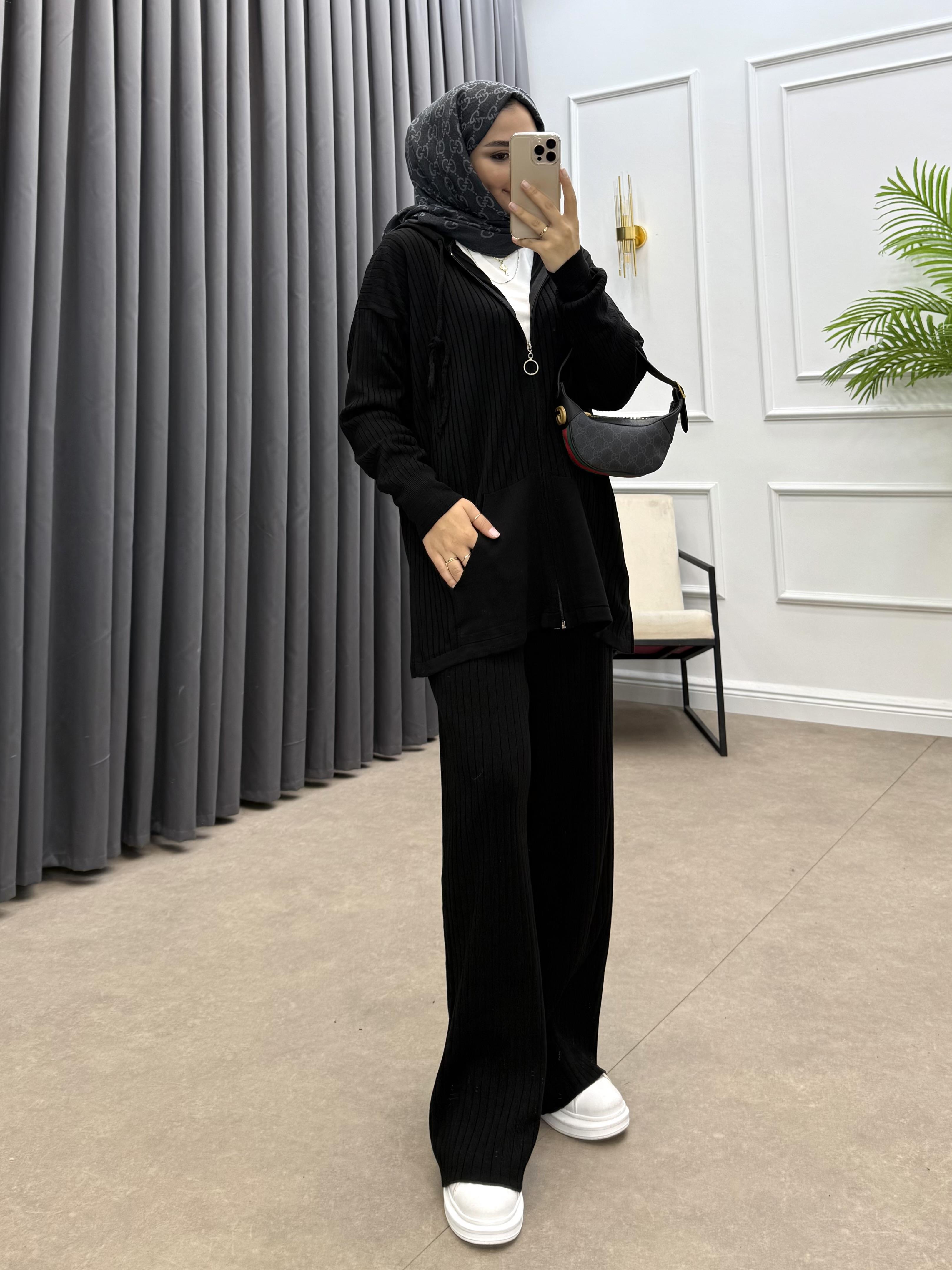 KAPÜŞONLU CEPLİ TRİKO TAKIM SİYAH