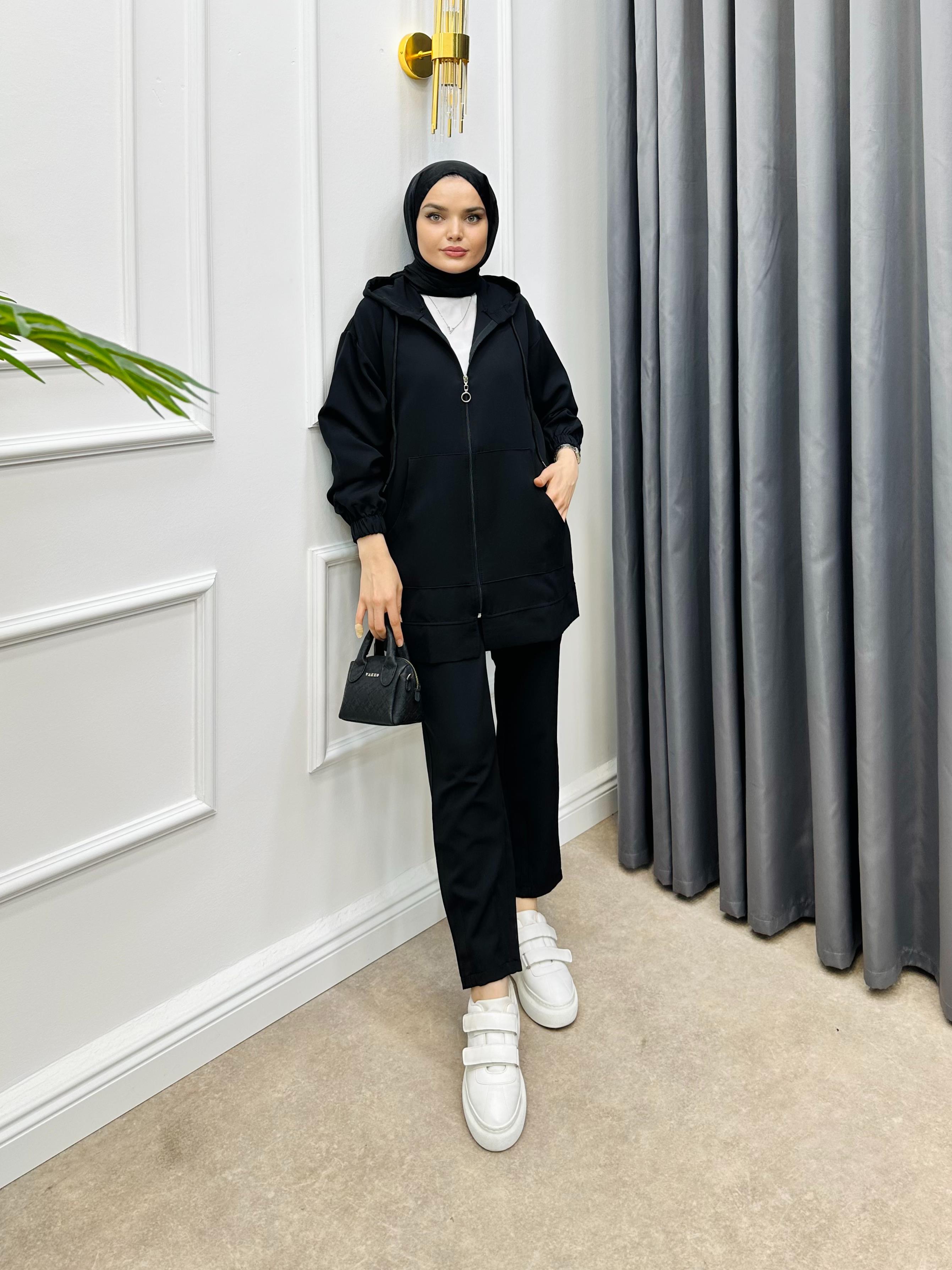 KAPÜŞONLU EŞOFMAN TAKIMI SİYAH