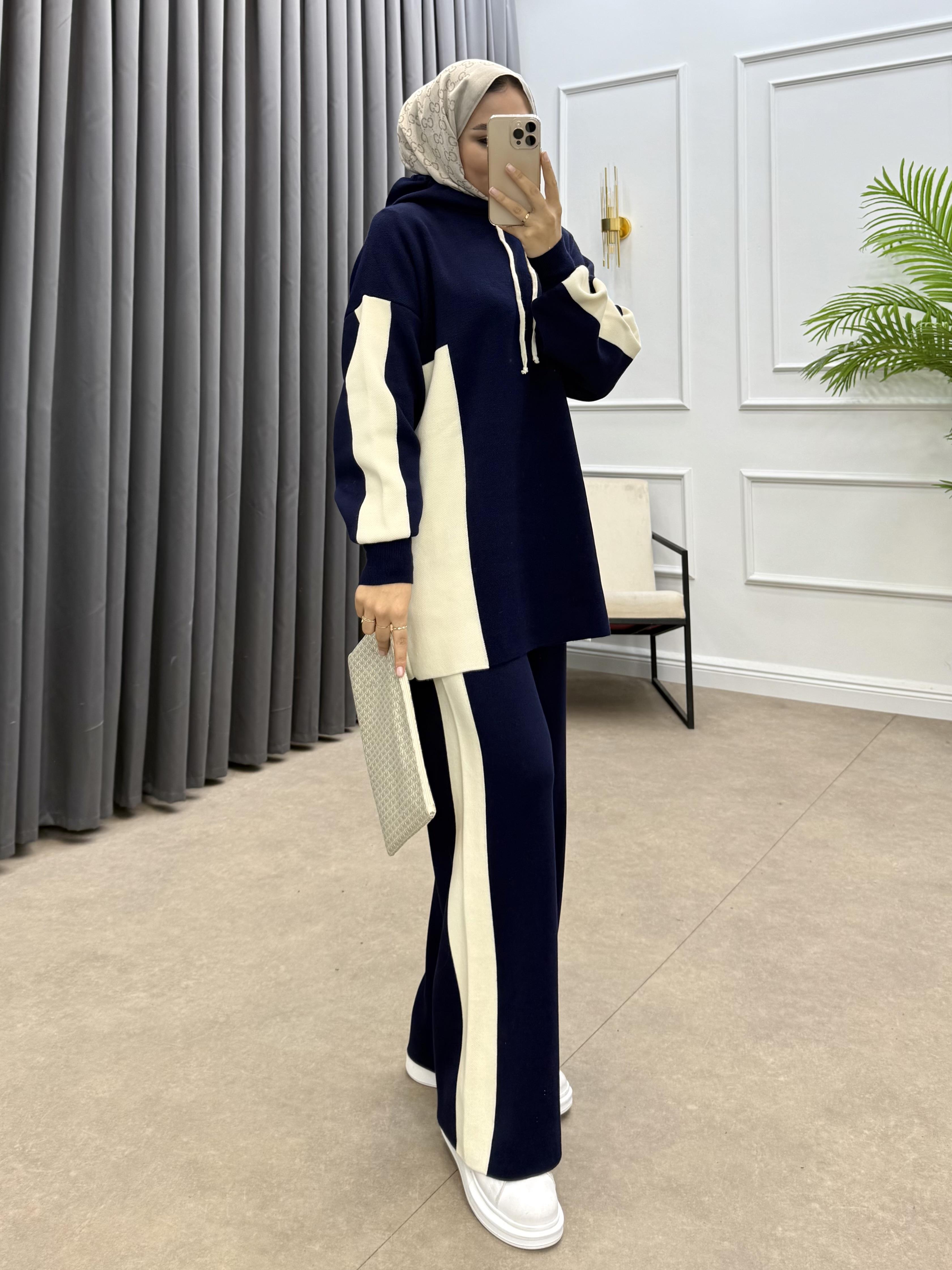 KAPÜŞONLU ŞERİTLİ TRİKO TAKIM LACİVERT