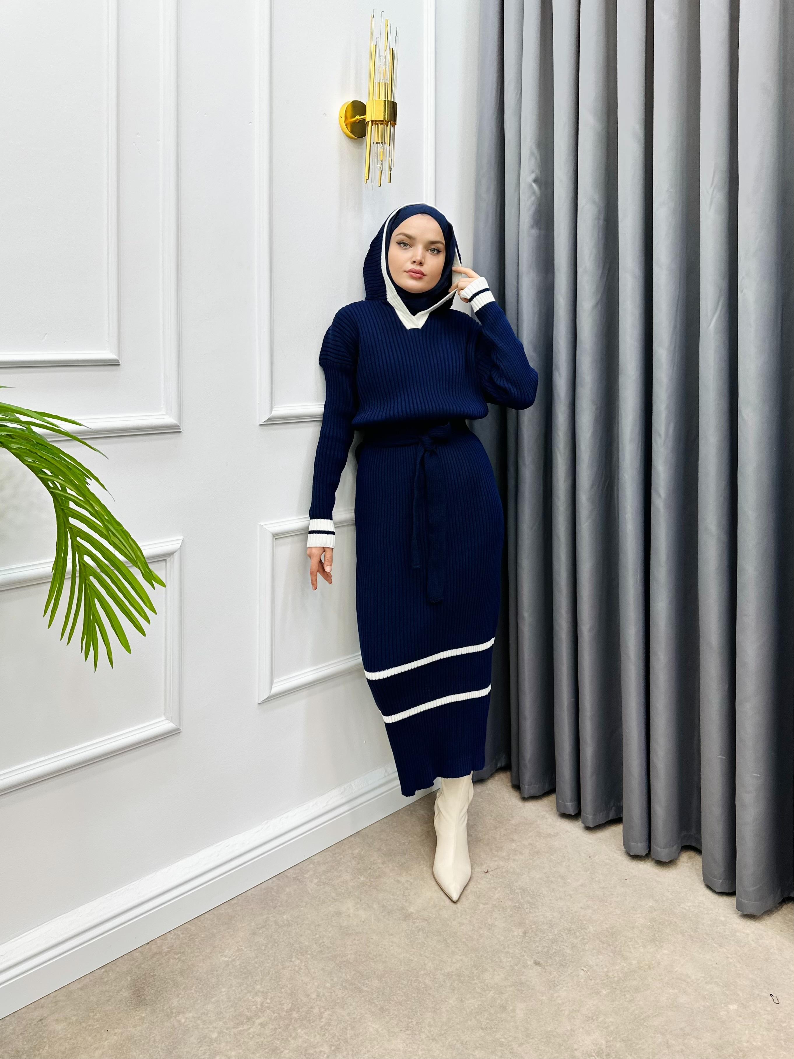 KAPÜŞONLU TRİKO ELBİSE LACİVERT