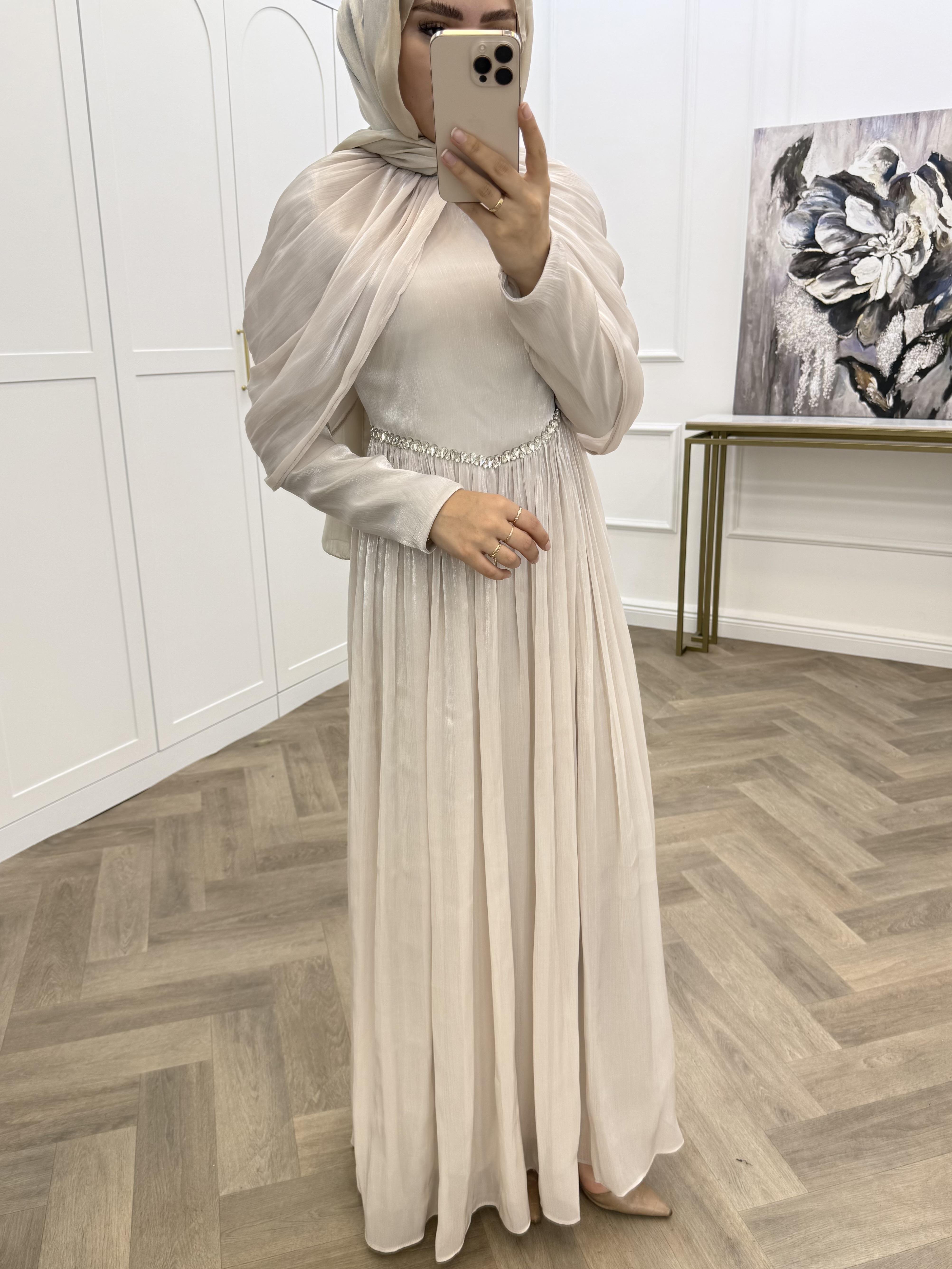 KELEBEK JANJAN ELBİSE TAŞ