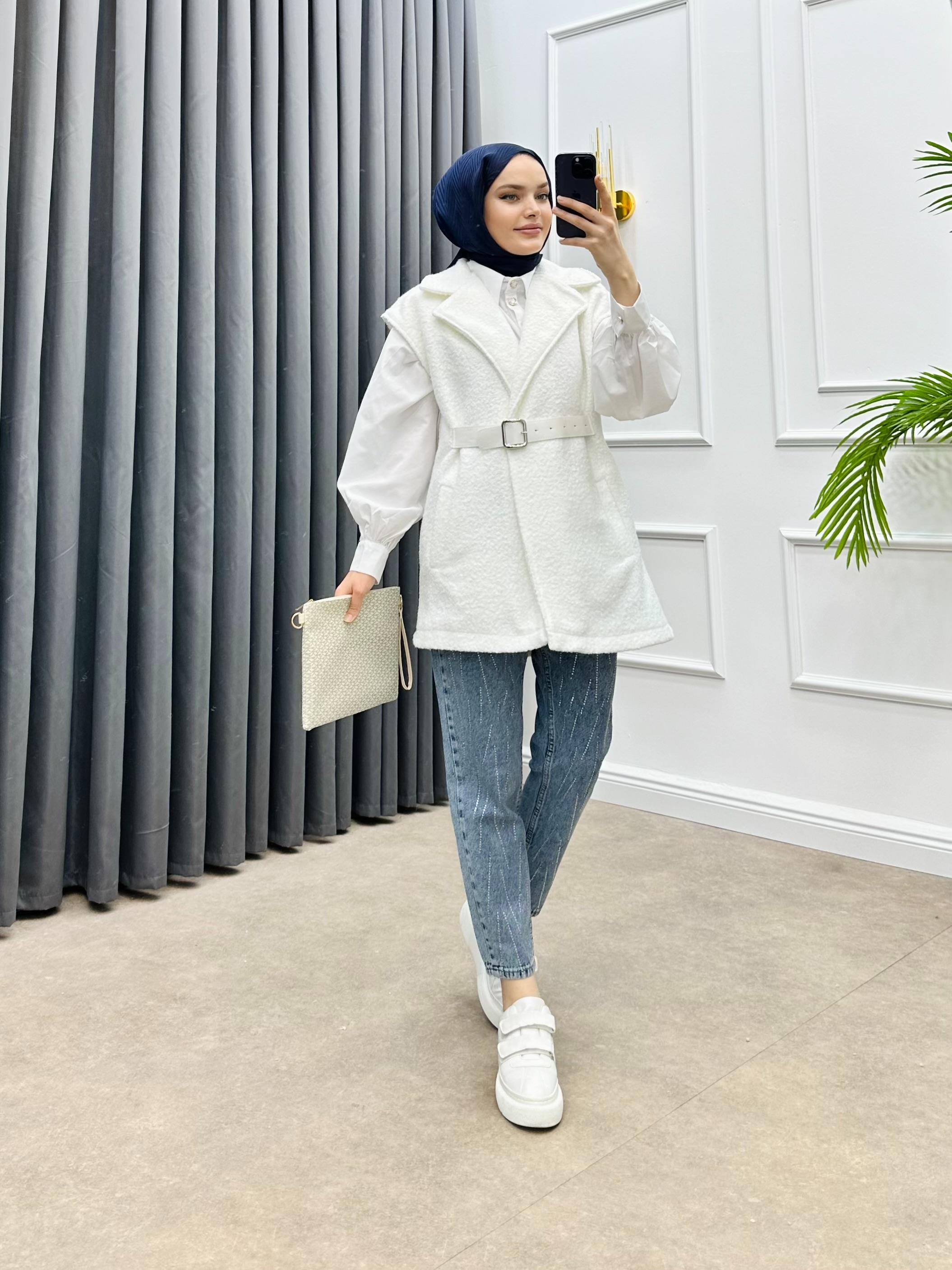 KEMER DETAYLI YELEK BEYAZ