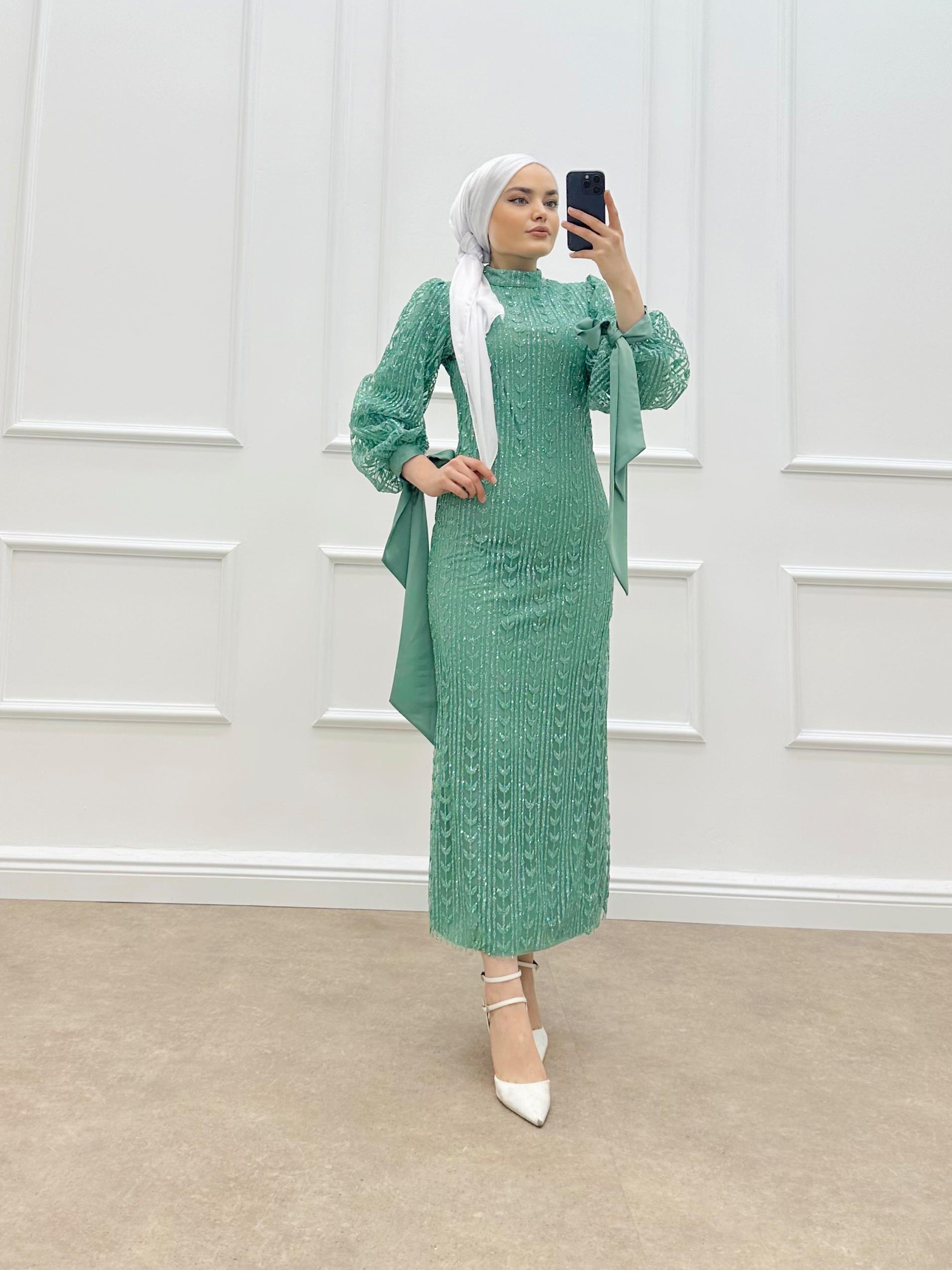 KOL UCU KURDELELİ SİMLİ ABİYE MİNT