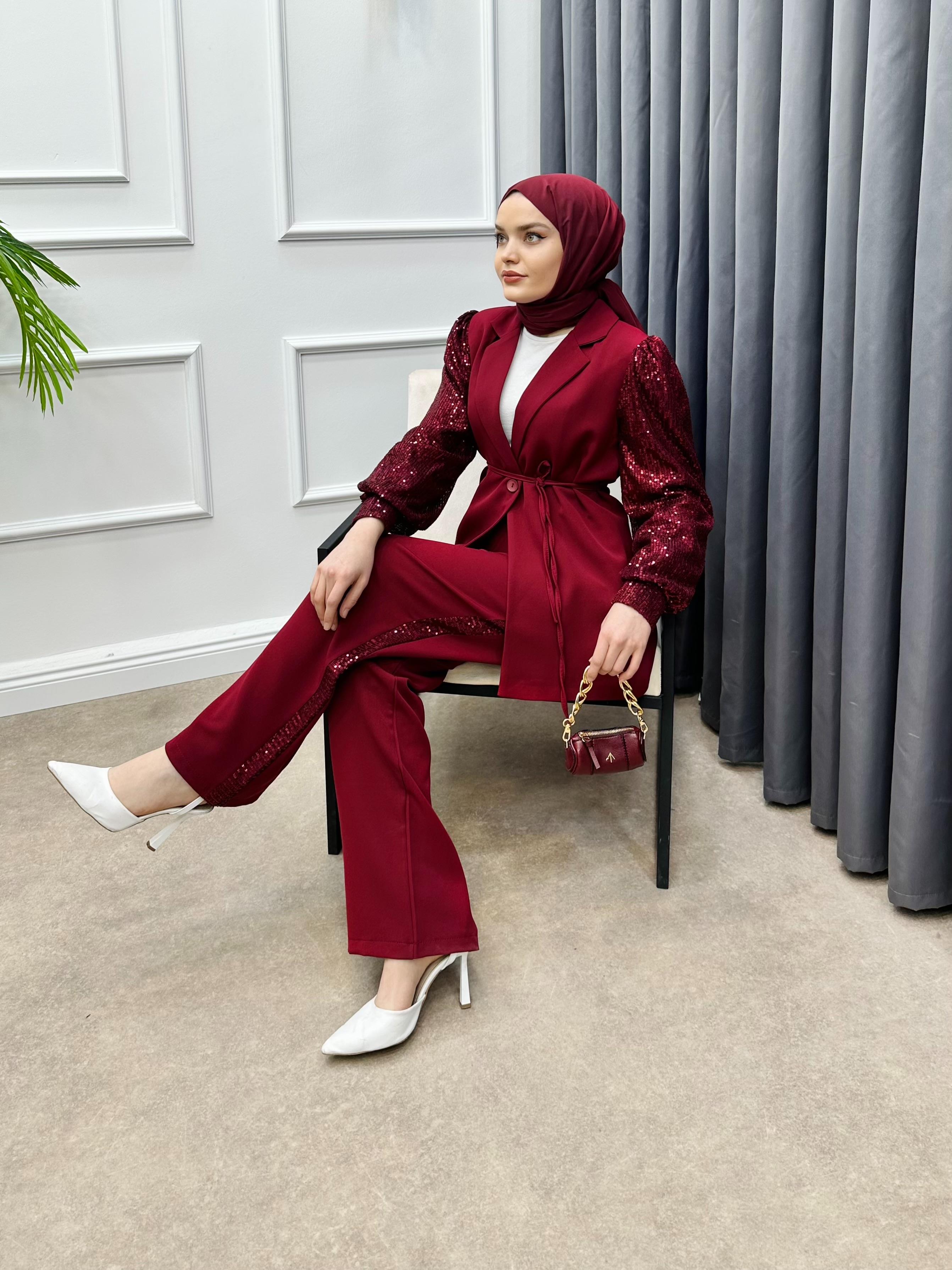 KOLLARI PAYETLİ CEKETLİ TAKIM BORDO