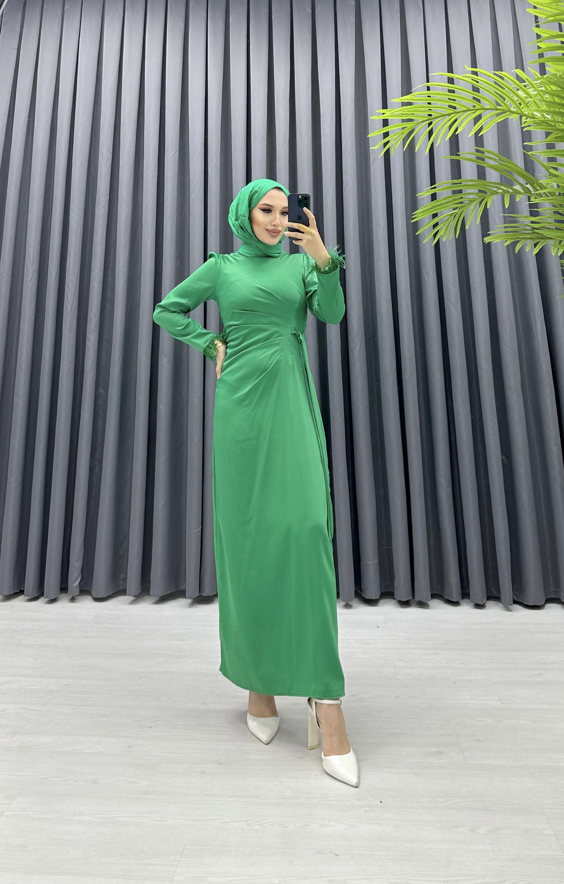 Kolları Tüylü Saten Elbise AÇIK YEŞİL