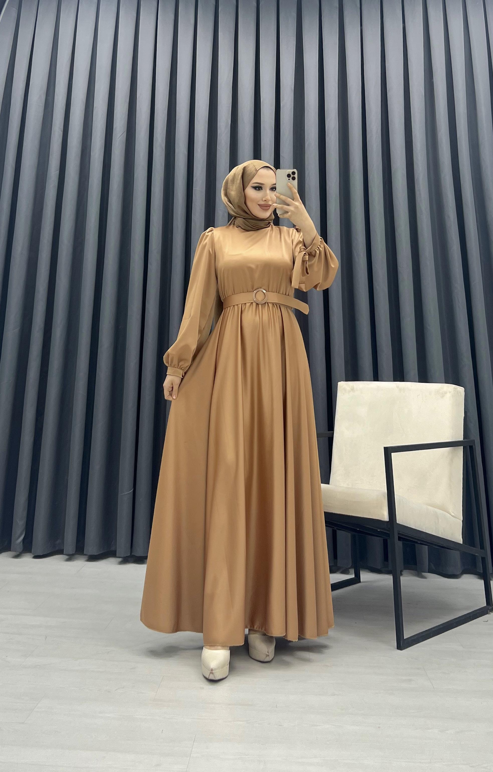 KOLU BAĞLAMALI ABİYE SÜTLÜ KAHVE