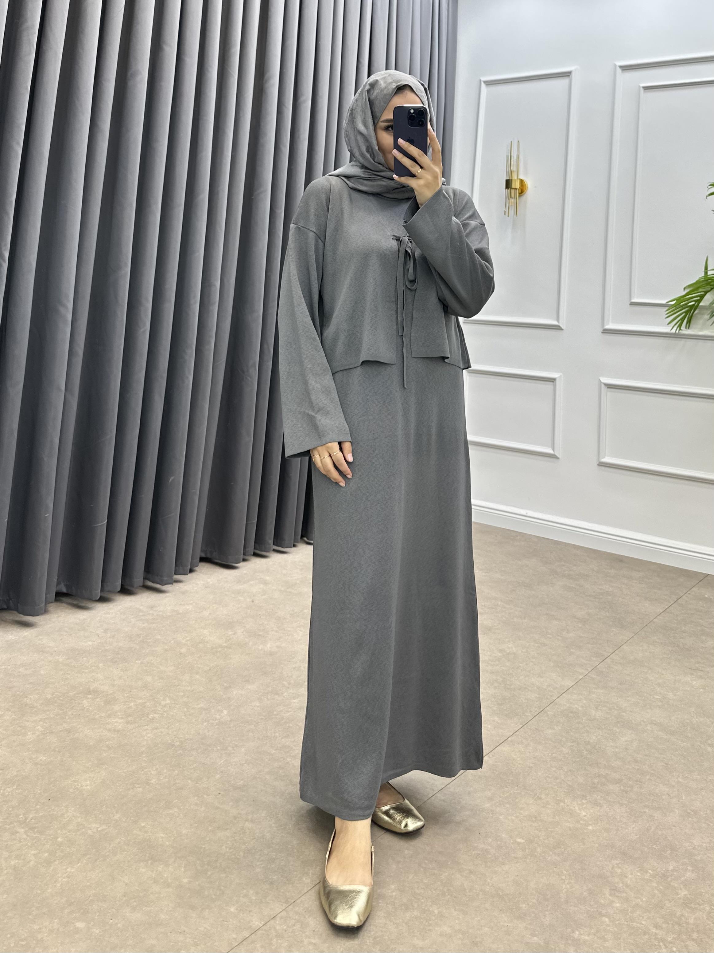 KUĞU CROPLU TRİKO ELBİSE FÜME