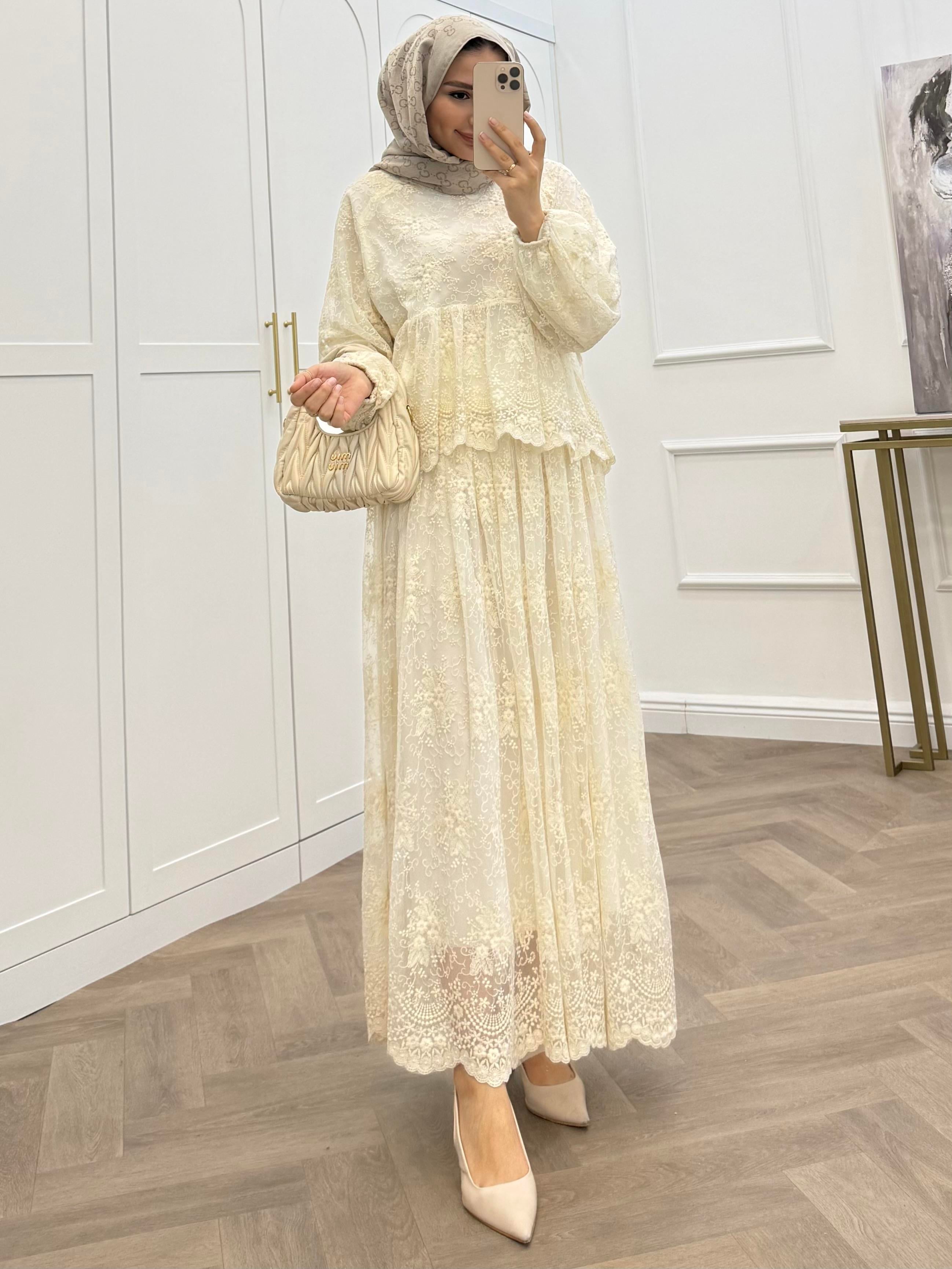 MASAL DANTEL TAKIM EKRU