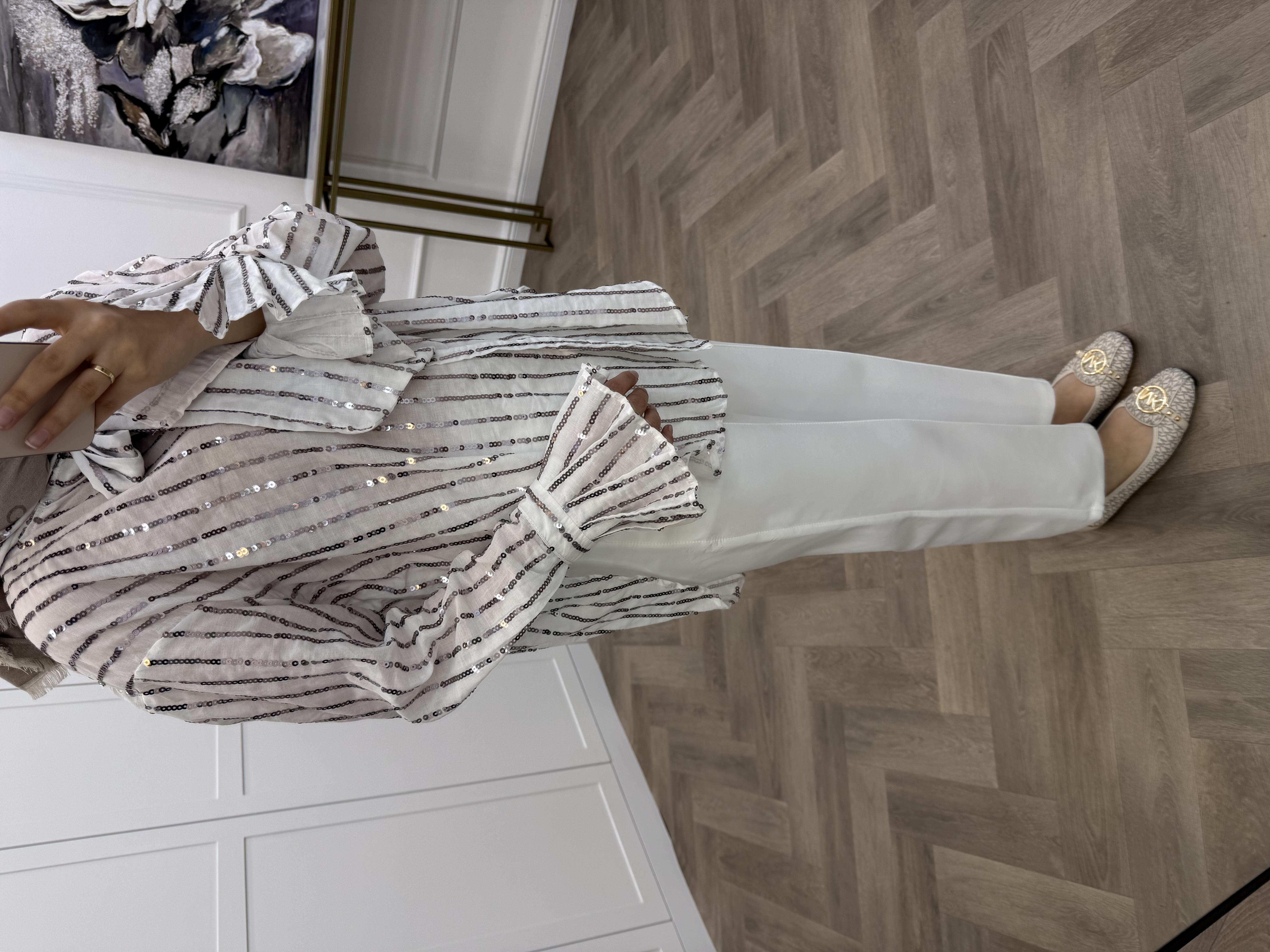 MİLANO YAKA BAĞCIKLI PAYETLİ GÖMLEK EKRU