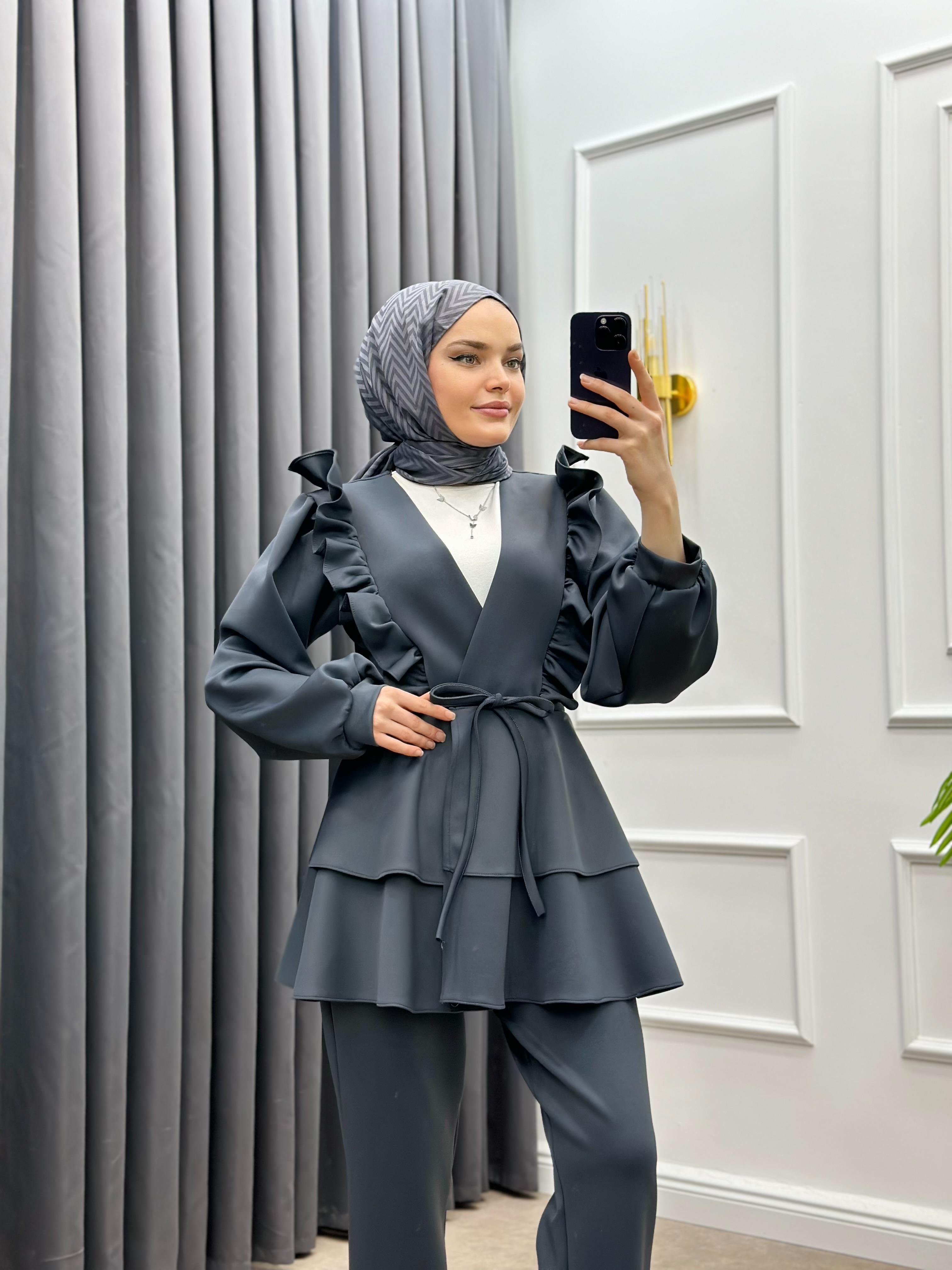 OMUZLARI FIRFIRLI SCUBA İKİLİ TAKIM FÜME