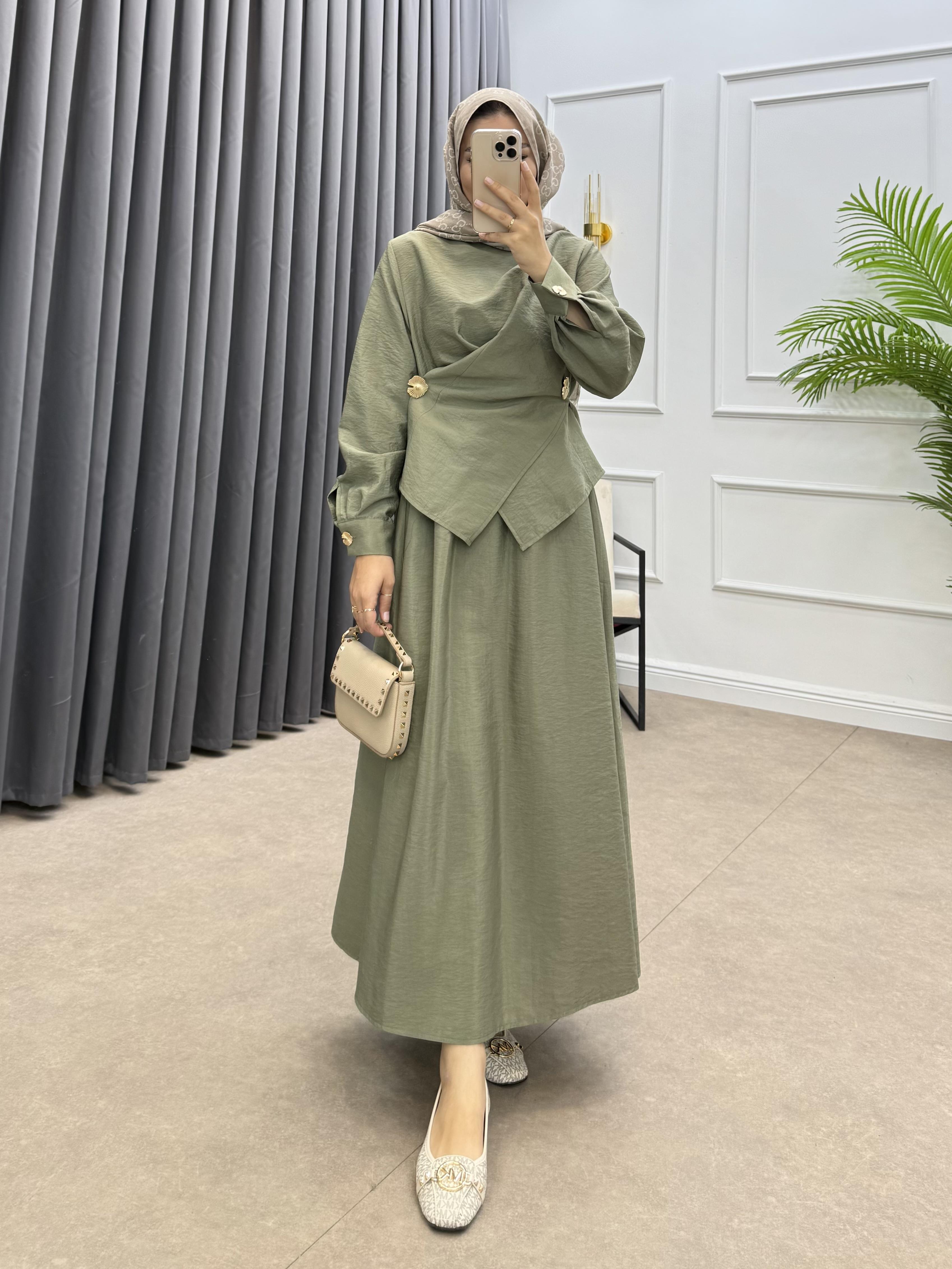 ÖNDEN ÇAPRAZ BAĞLAMALI ETEKLİ TAKIM MİNT