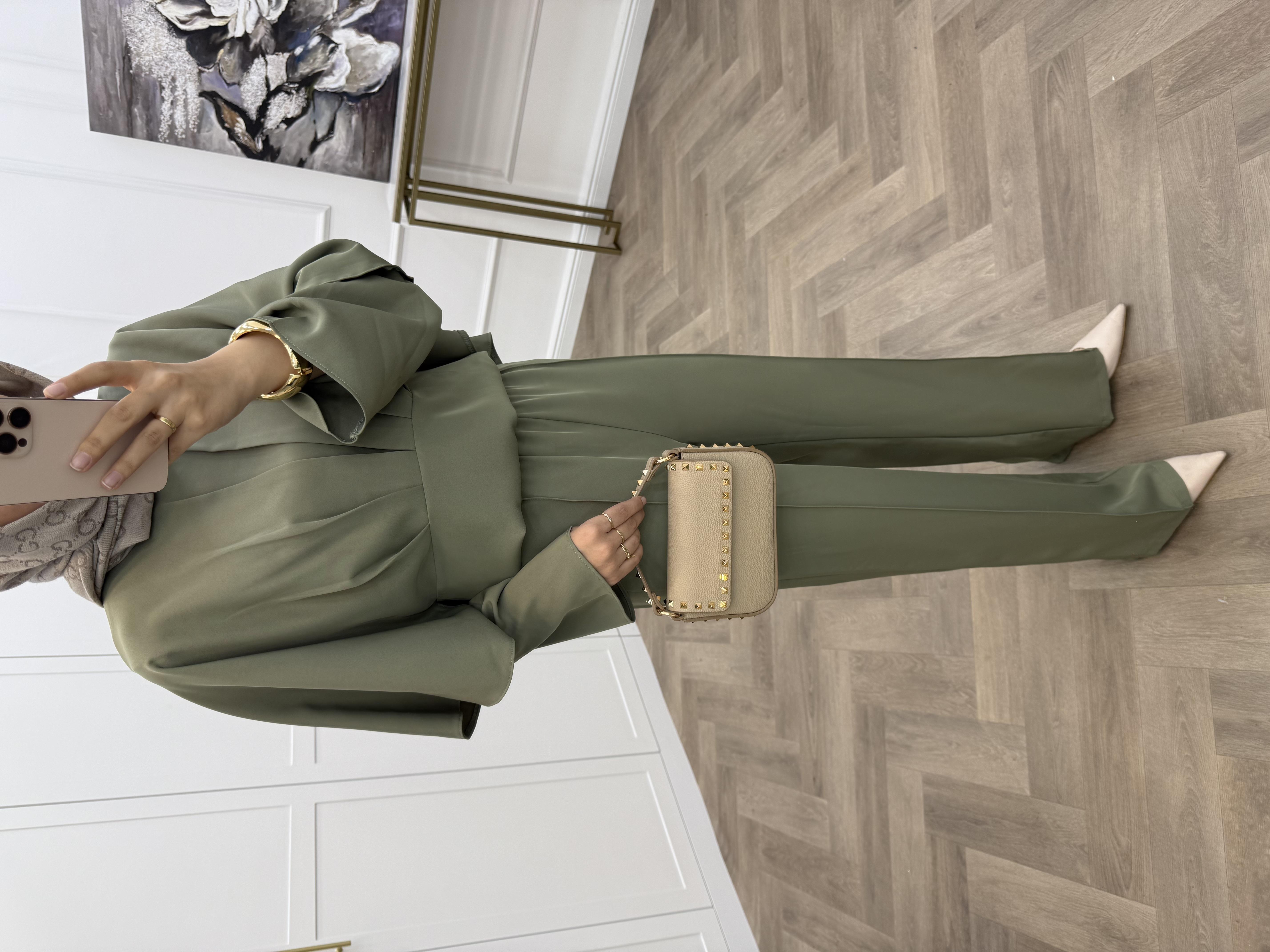 PELERİNLİ PANTOLONLU TAKIM MİNT