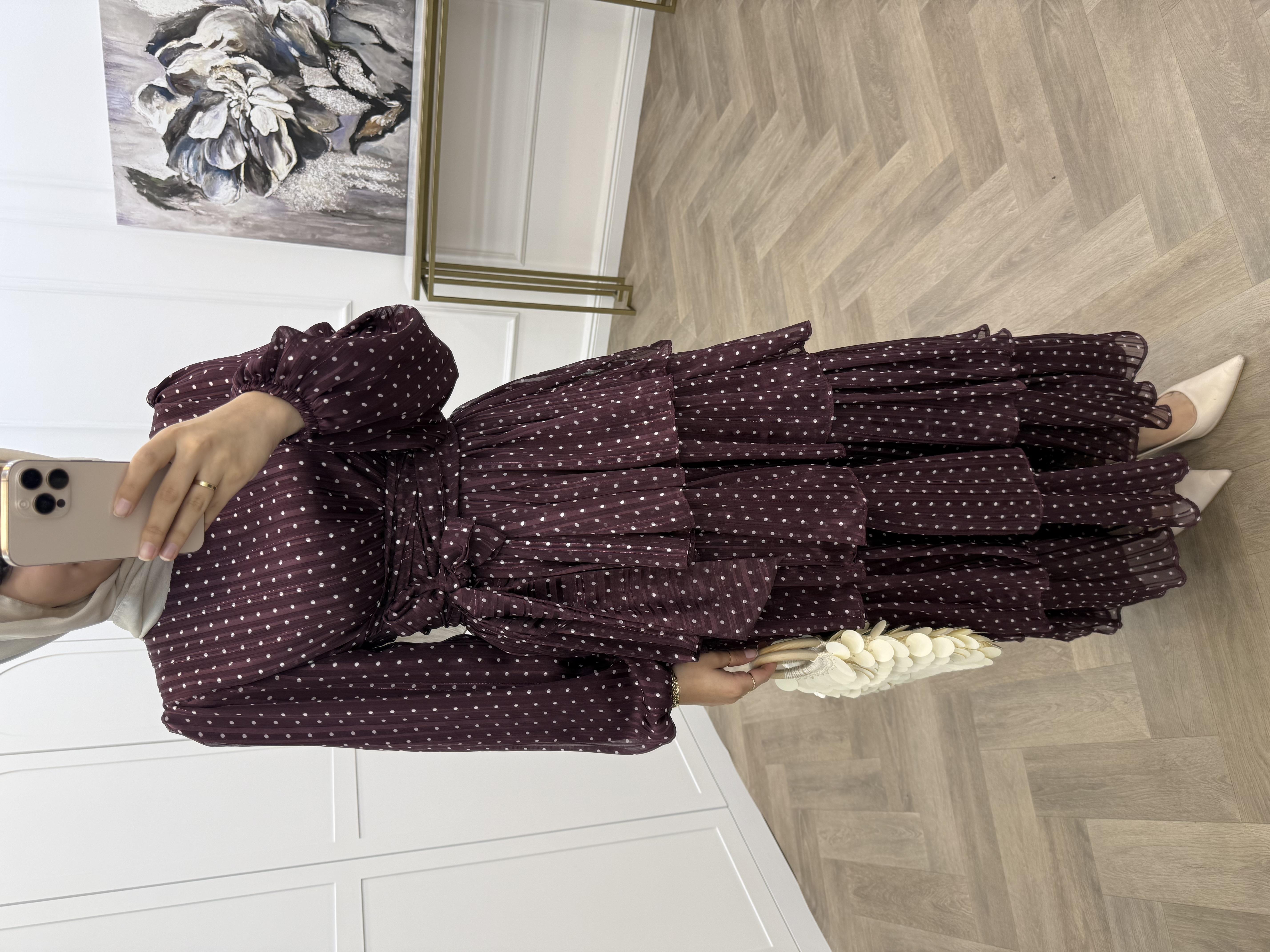 PUANTİYELİ KAT KAT ORGANZE ELBİSE BORDO