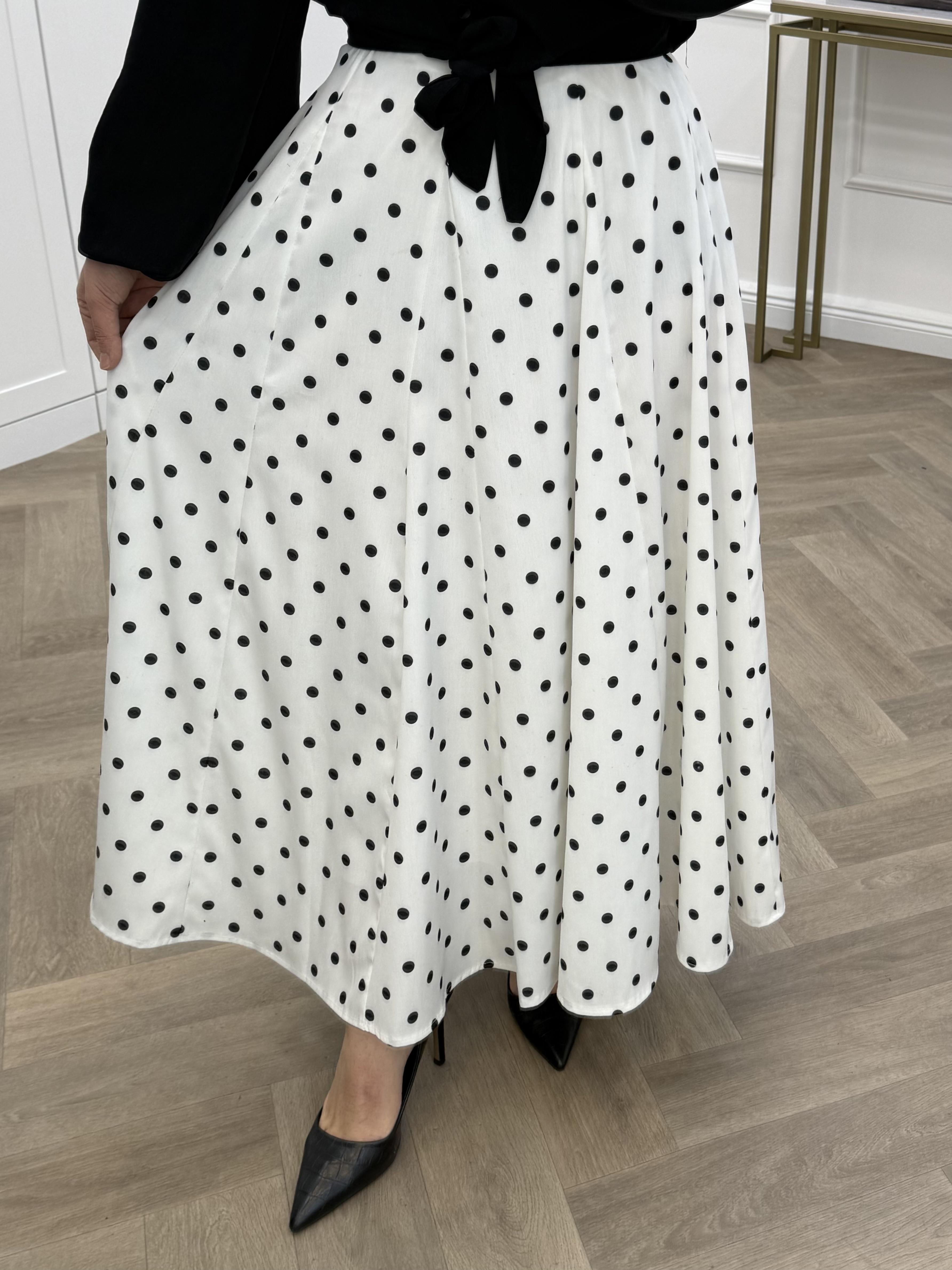 PUANTİYELİ POPLİN ETEK BEYAZ