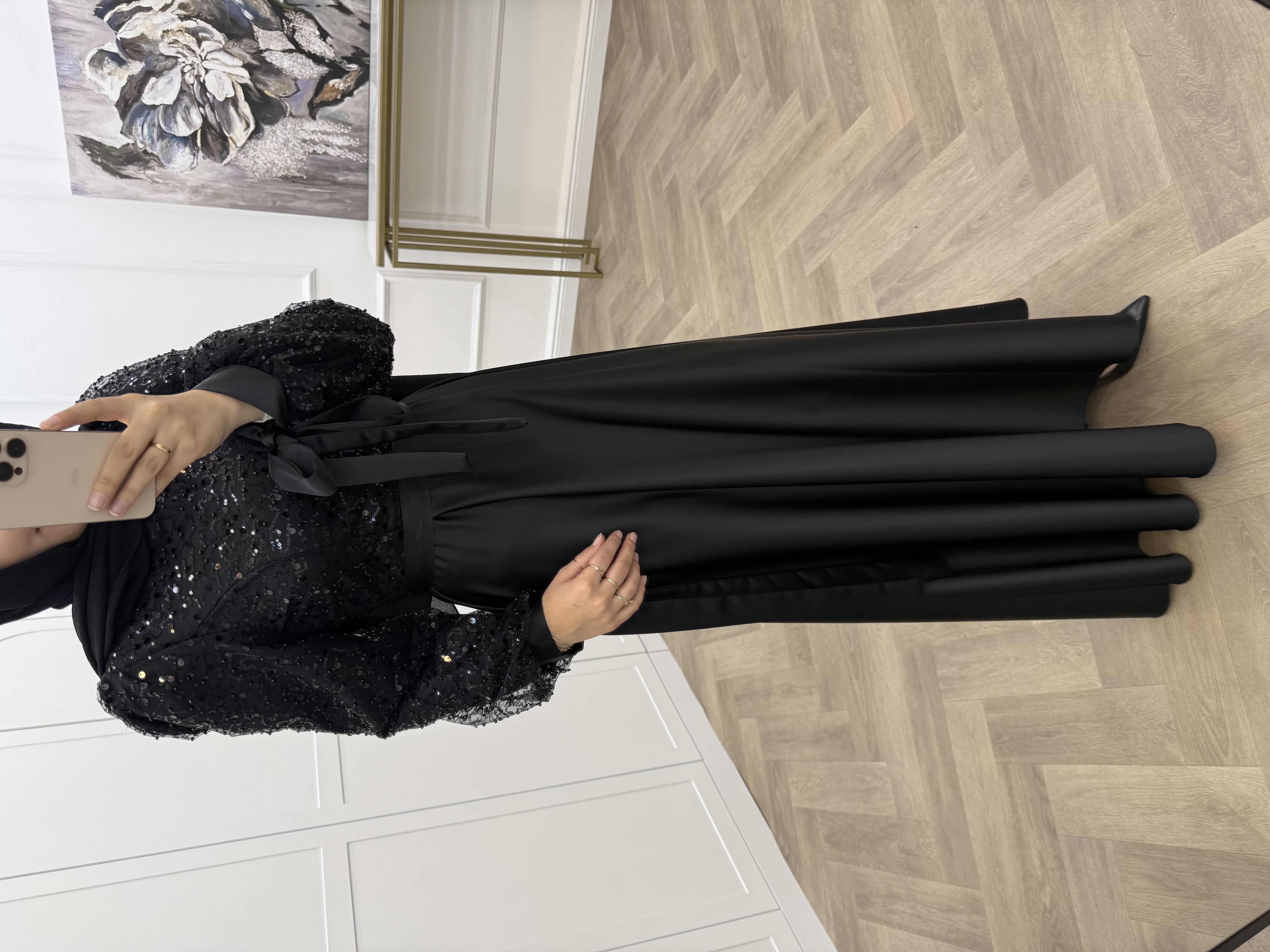 PULLU SATEN ABİYE ELBİSE SİYAH