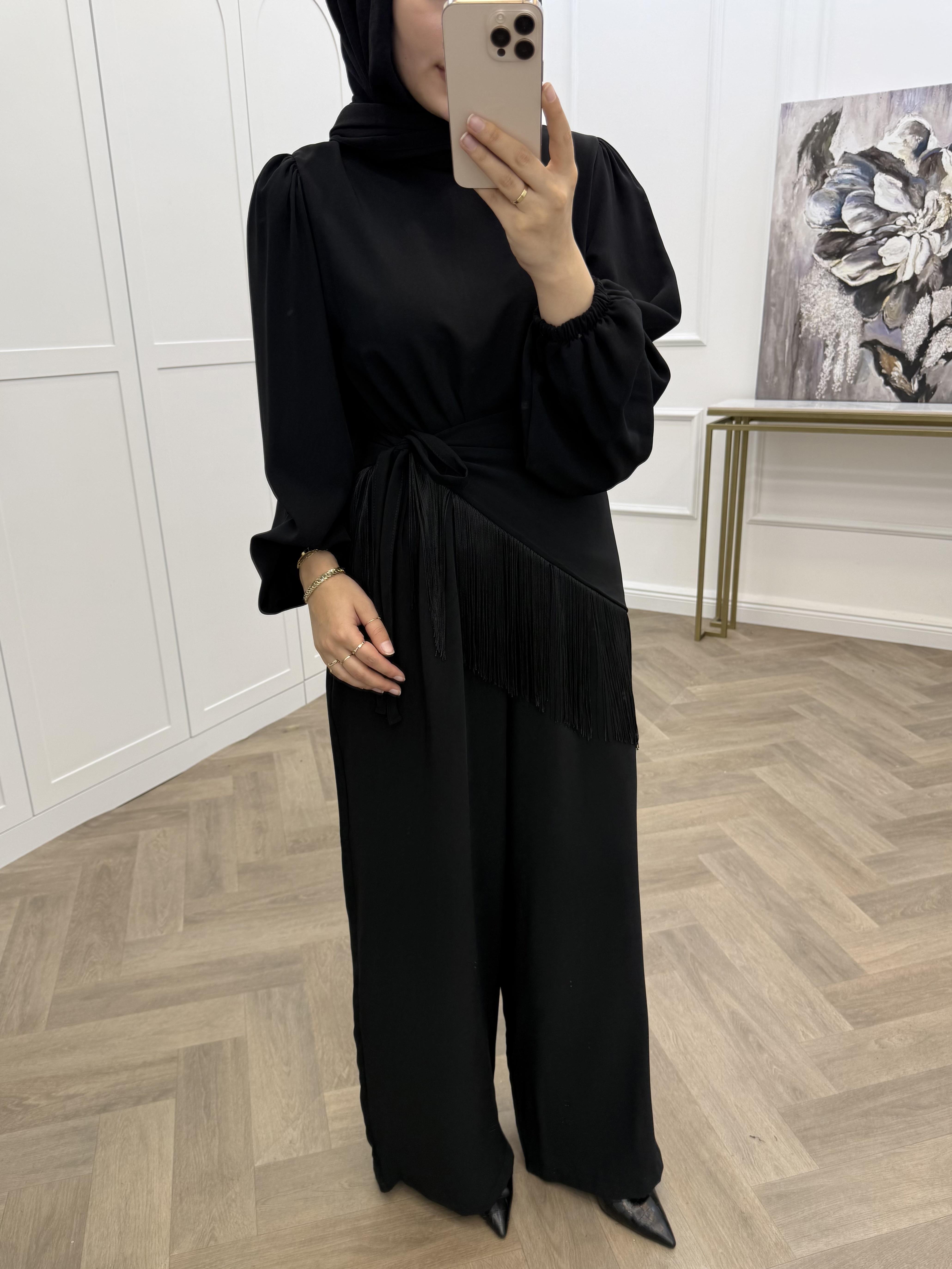 PÜSKÜLLÜ TULUM SİYAH