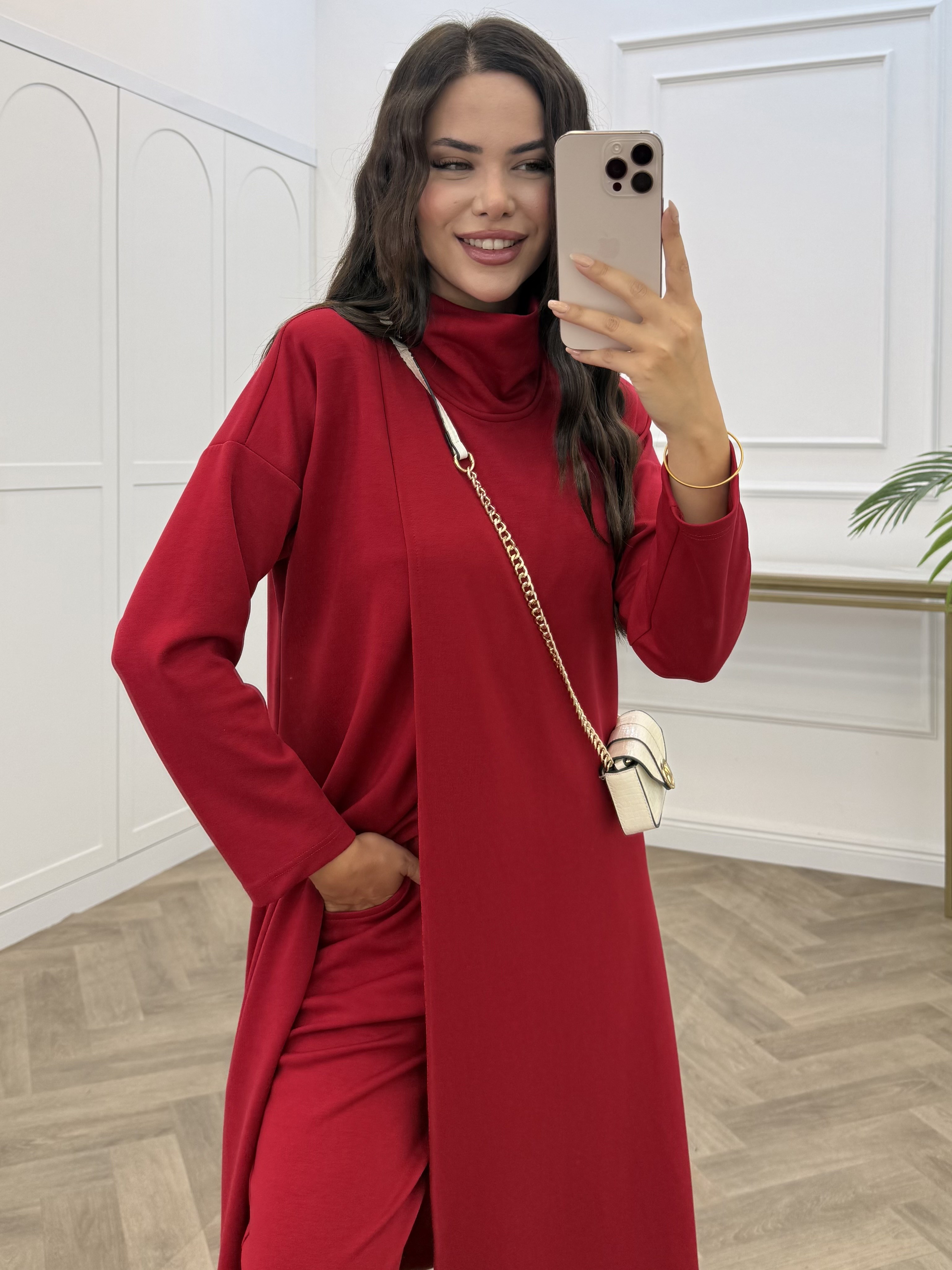 ROSSO TUNİKLİ OYSHO TAKIM KIRMIZI