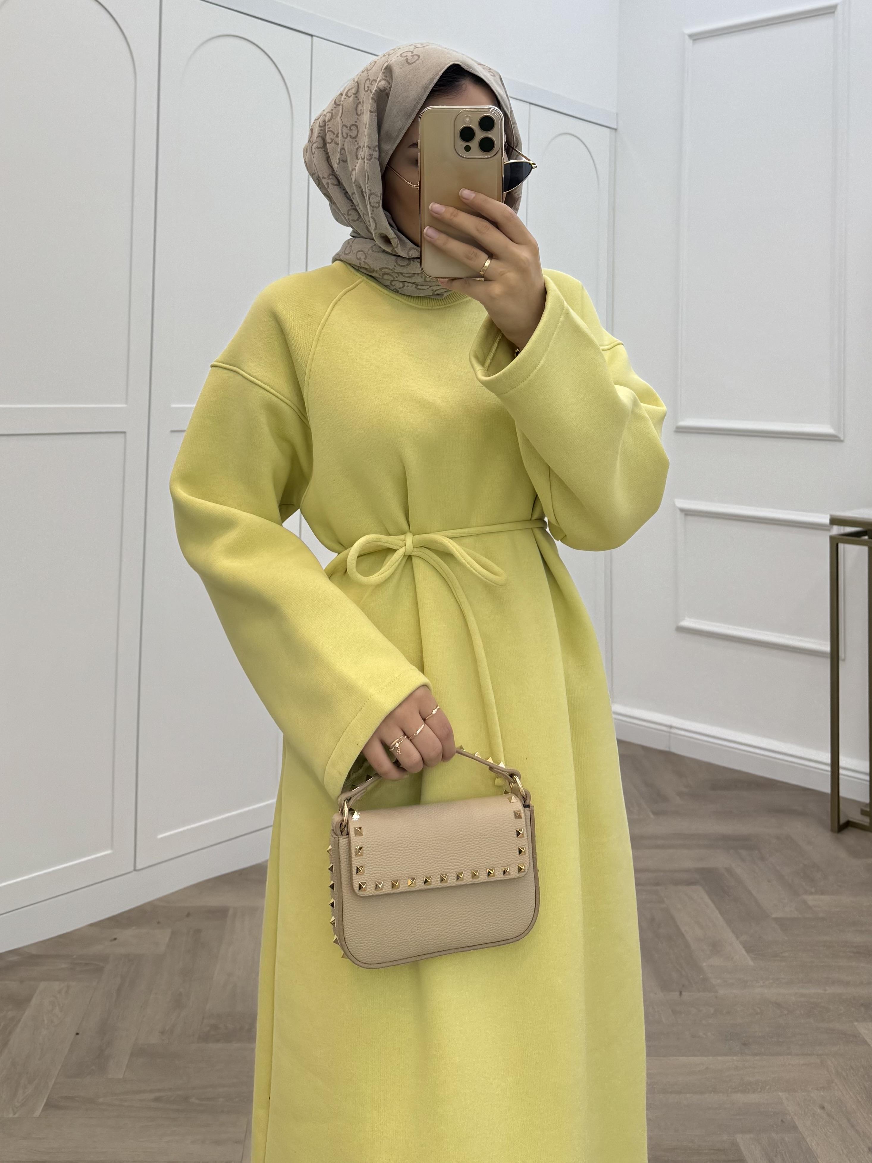 ŞARDONLU KEMERLİ ELBİSE SARI