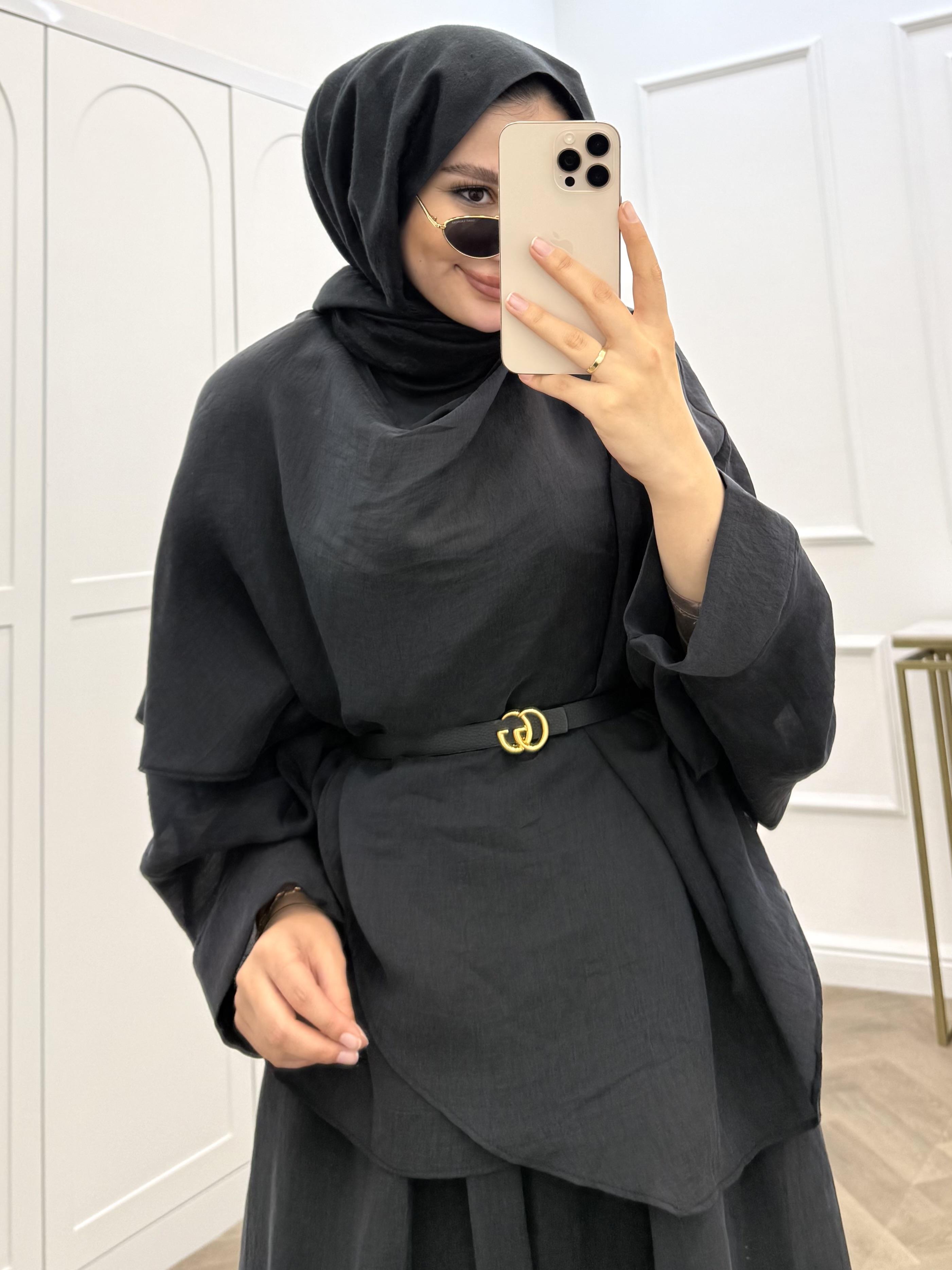 SATANA ŞİFON PELERİNLİ TAKIM SİYAH