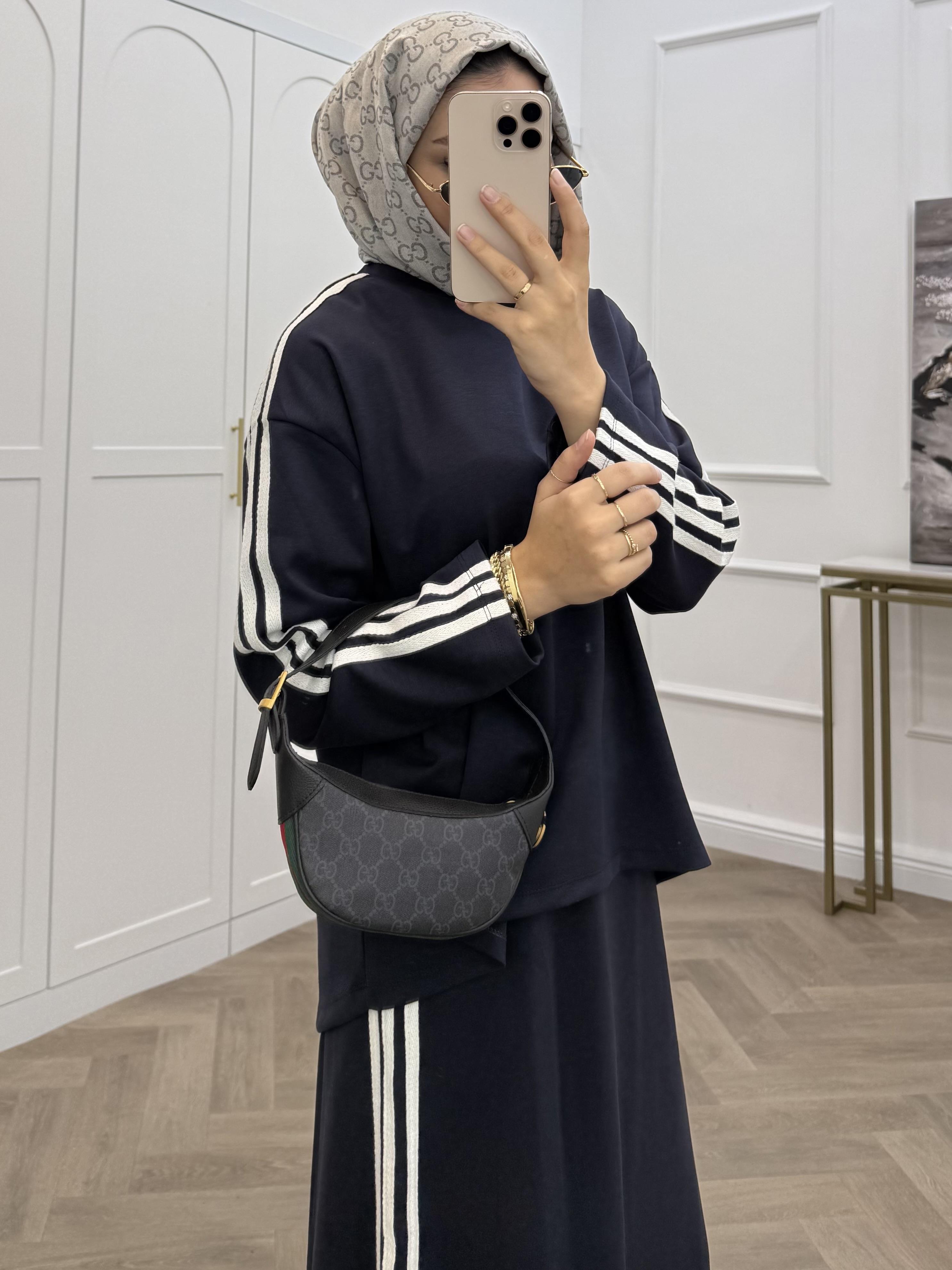 ŞERİTLİ ETEKLİ TAKIM LACİVERT