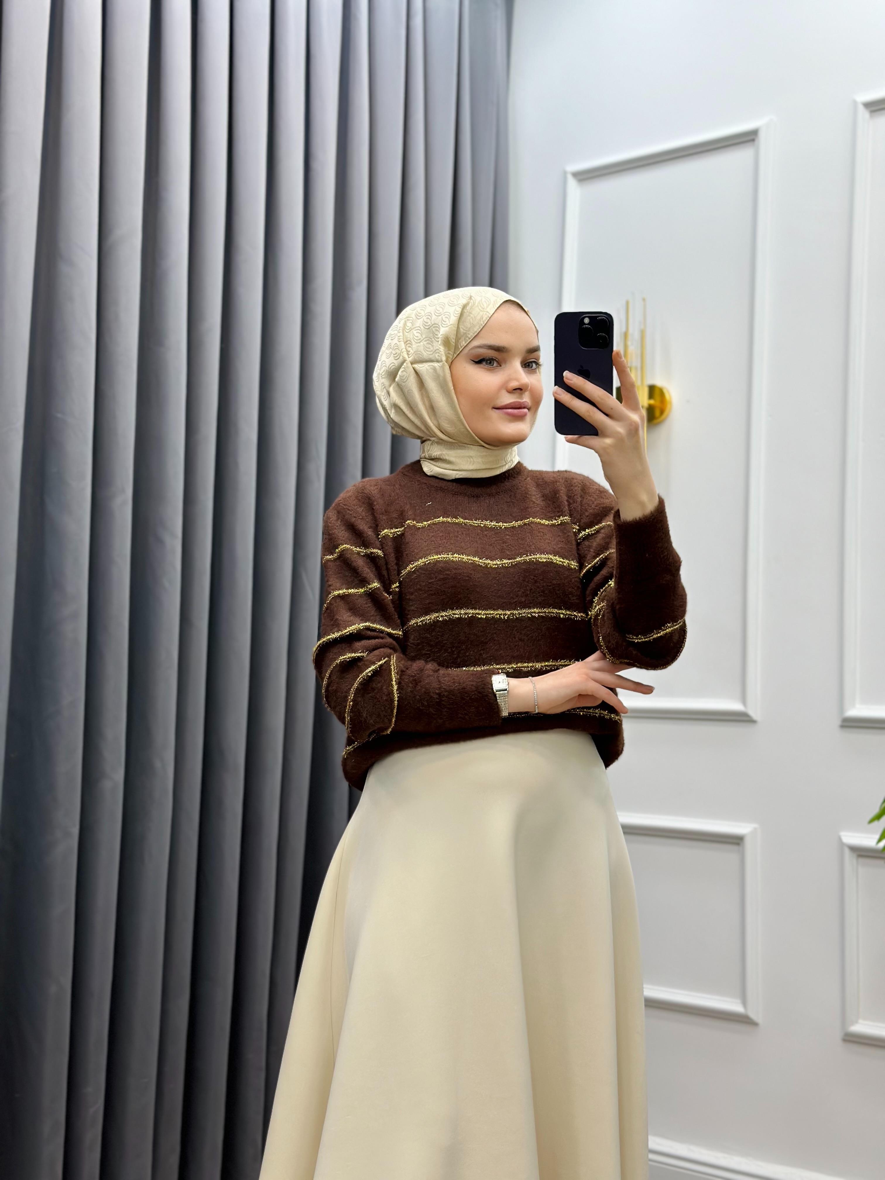 ŞERİTLİ YUMOŞ TRİKO KAZAK KAHVE