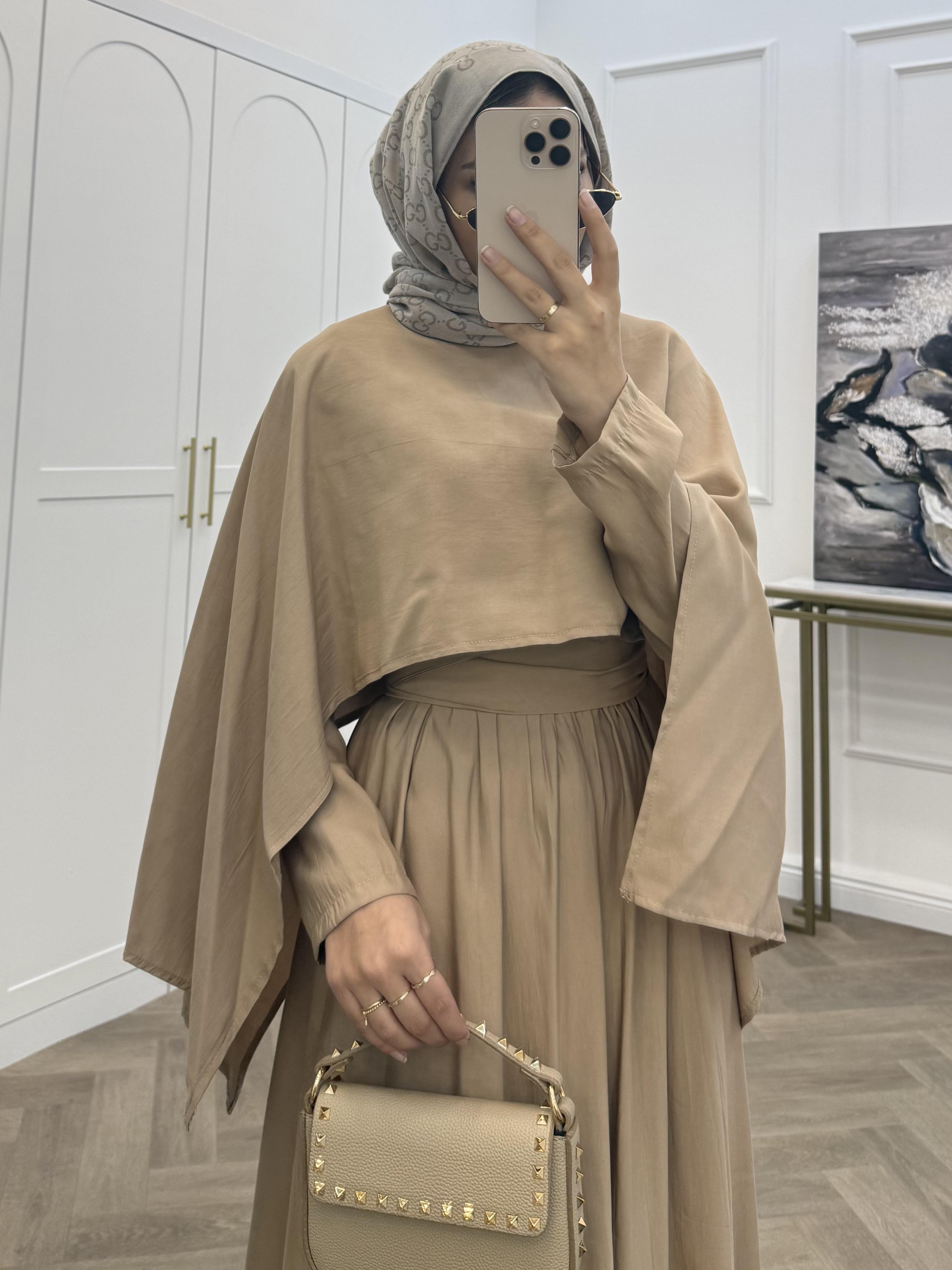 SEVA PELERİNLİ ELBİSE BEJ