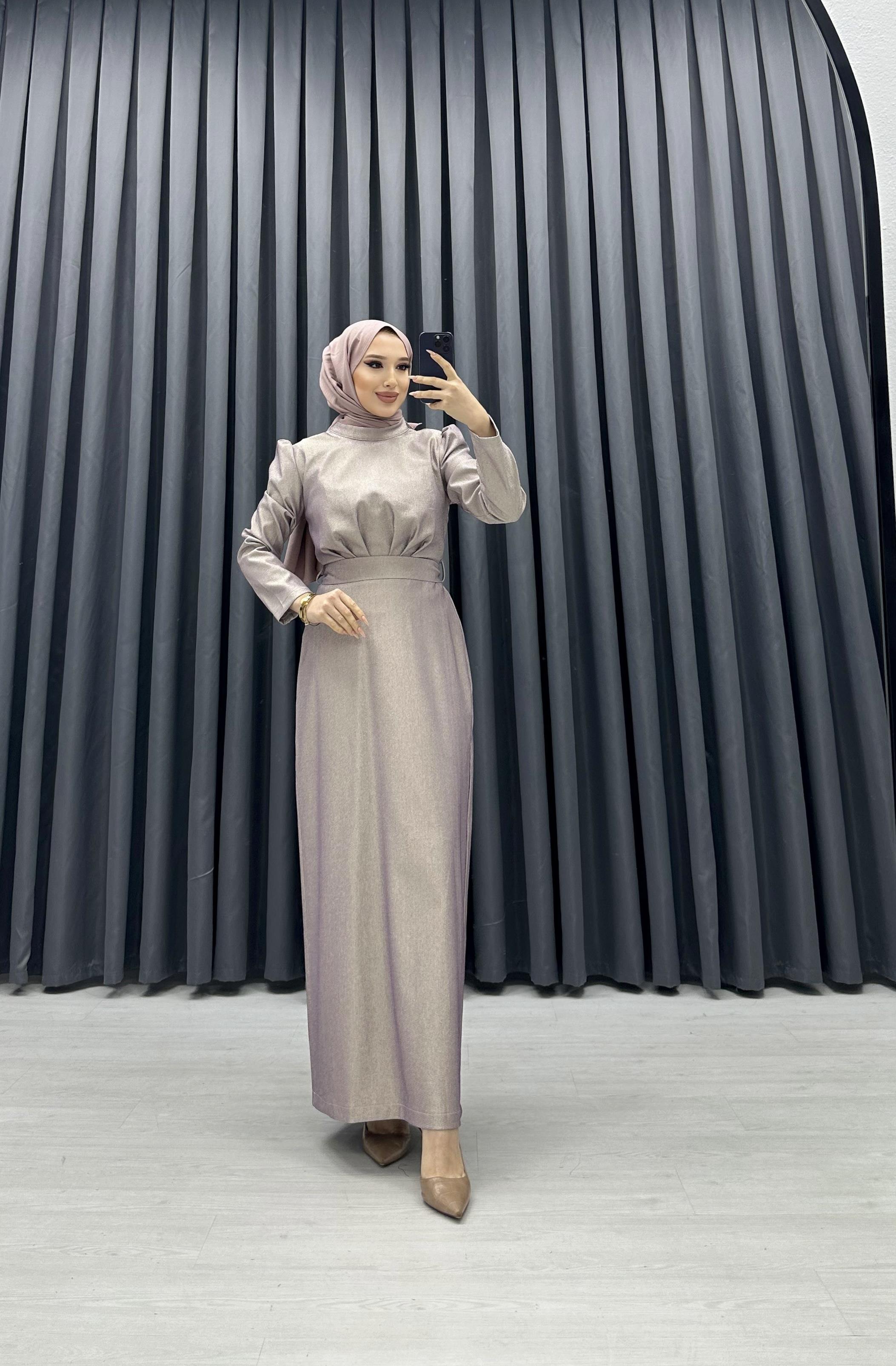 SEYYAR KEMERLİ SİMLİ ELBİSE PUDRA