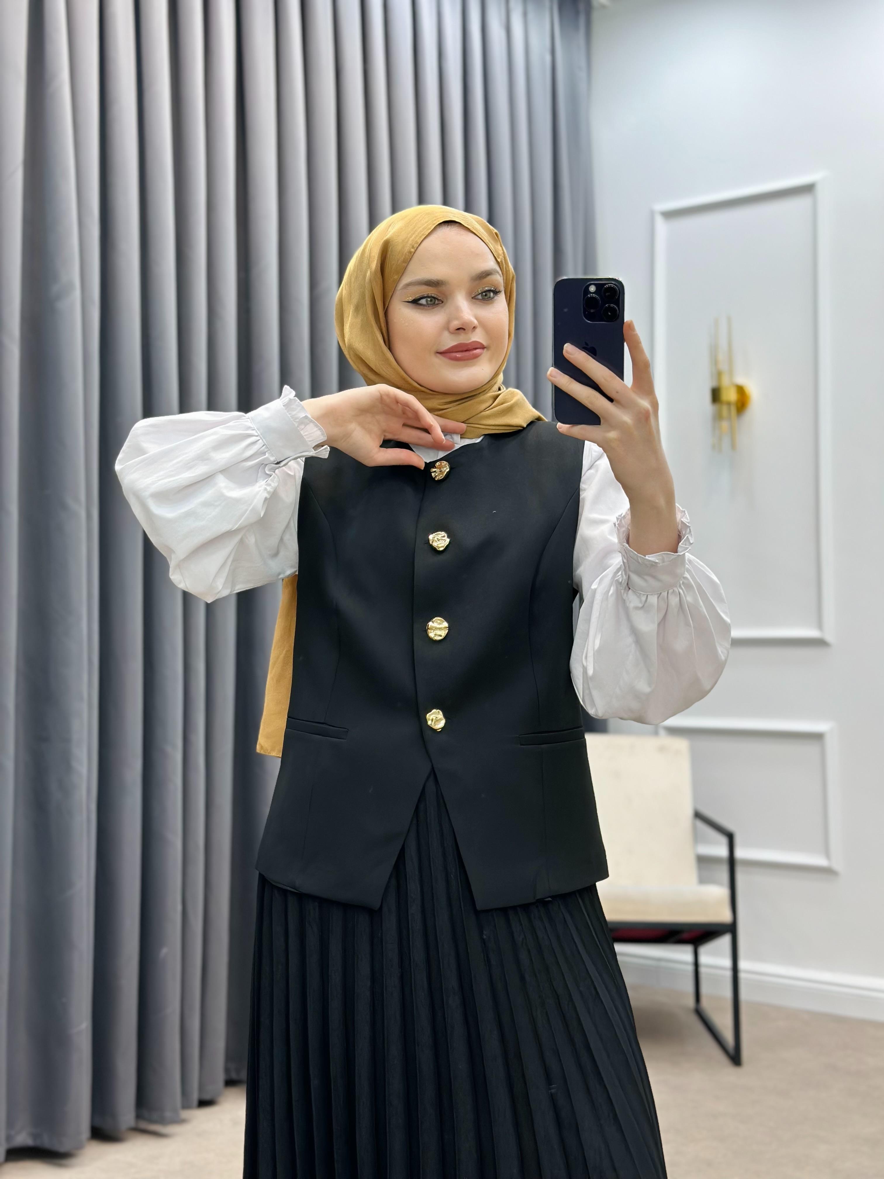 SHEİN GOLD DÜĞMELİ ETEKLİ TAKIM SİYAH