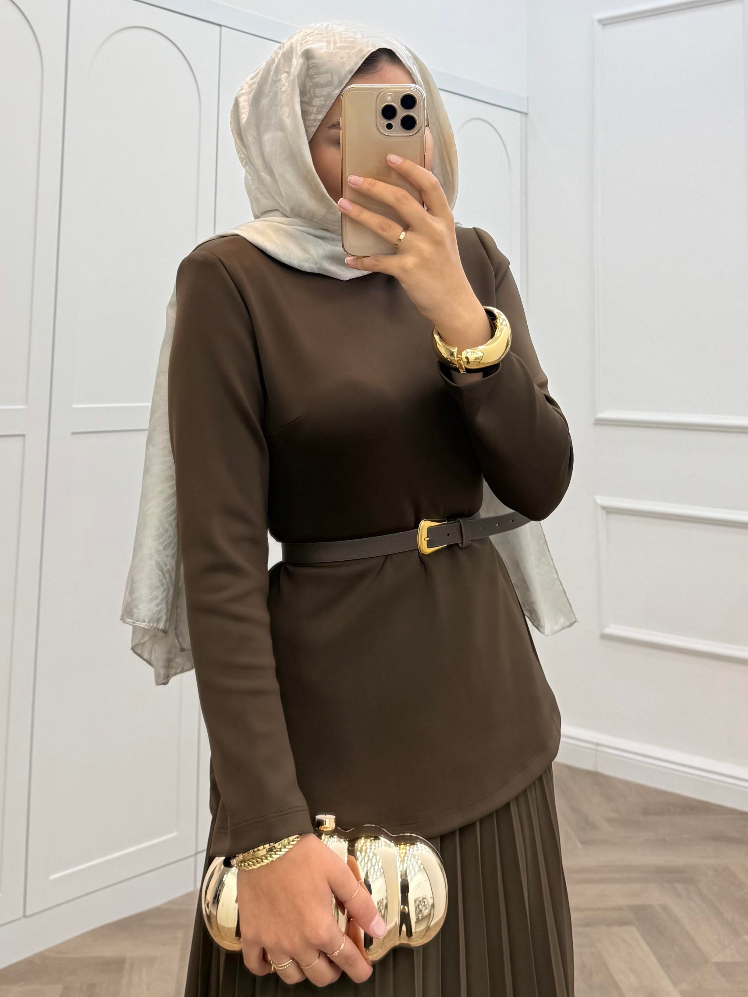 ŞİFON ETEKLİ SCUBA ELBİSE KAHVE