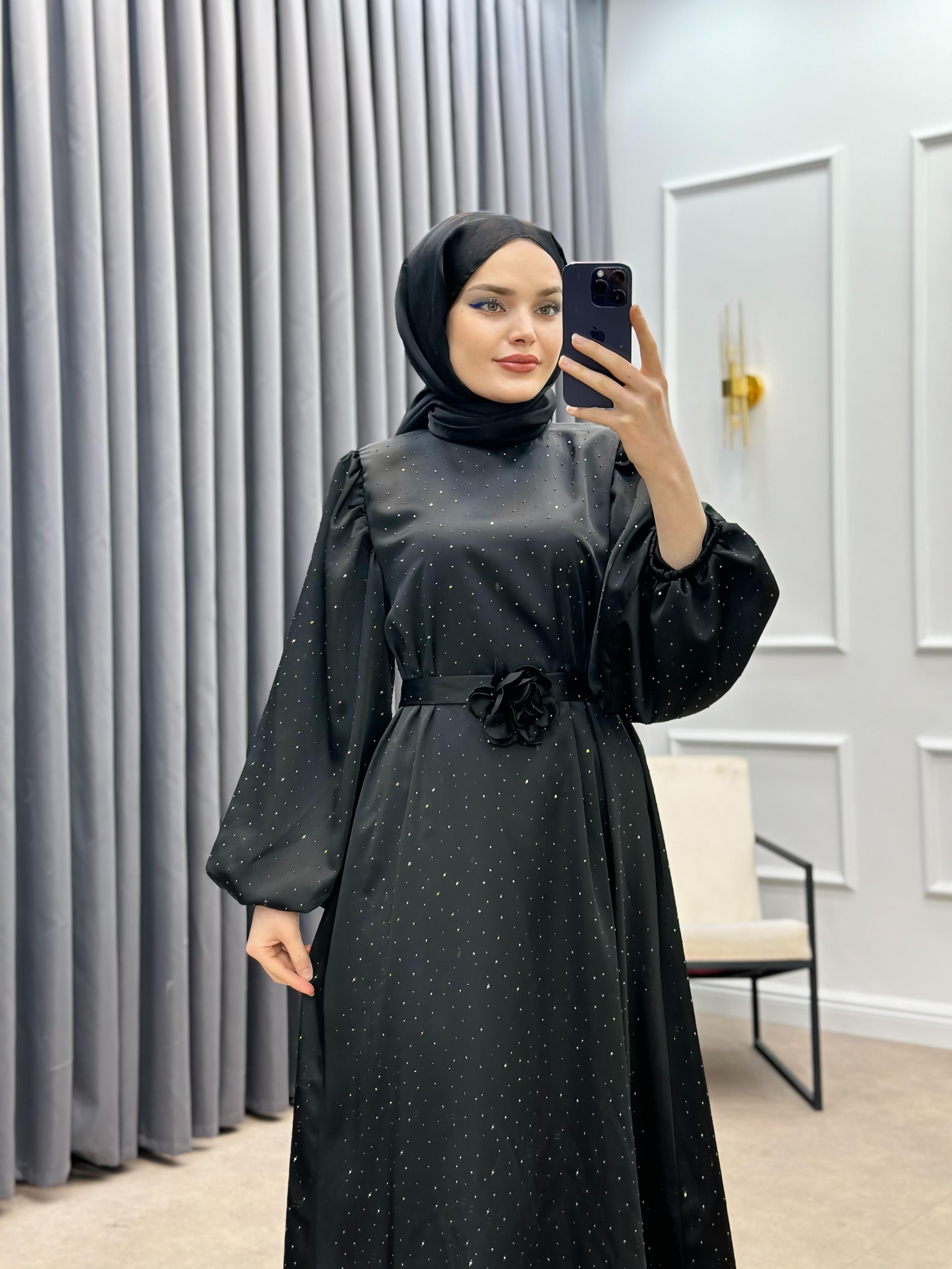 TAŞLI BALON KOL SATEN ELBİSE  SİYAH