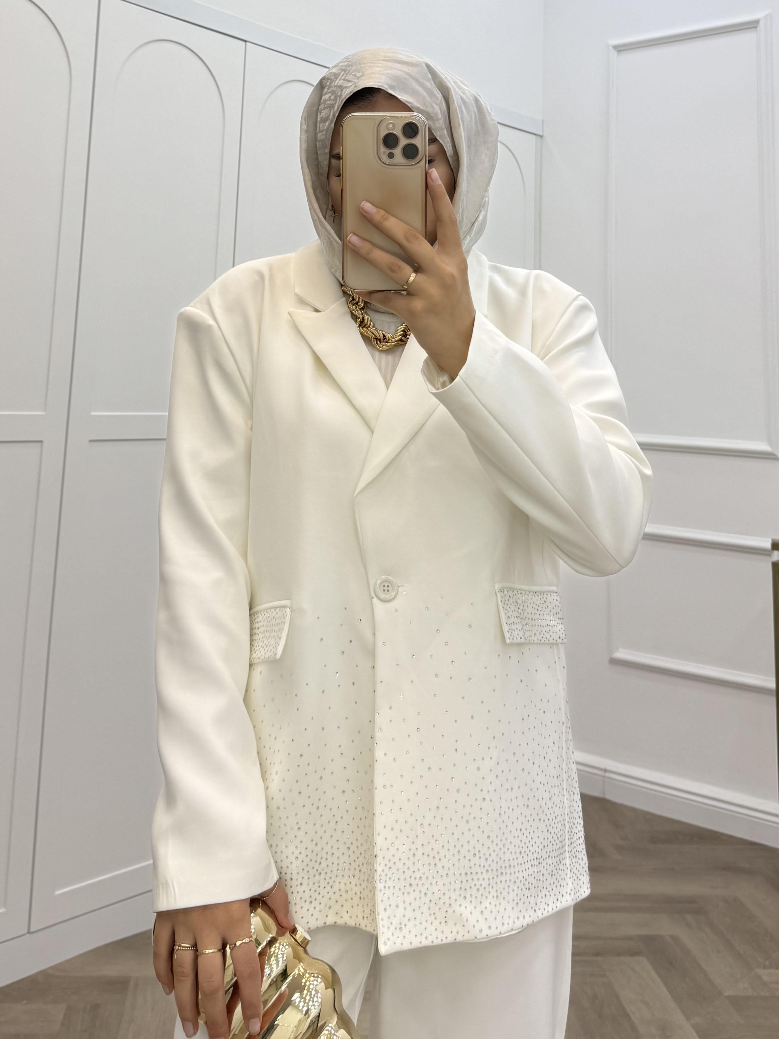 TAŞLI BLAZER CEKETLİ TAKIM BEYAZ