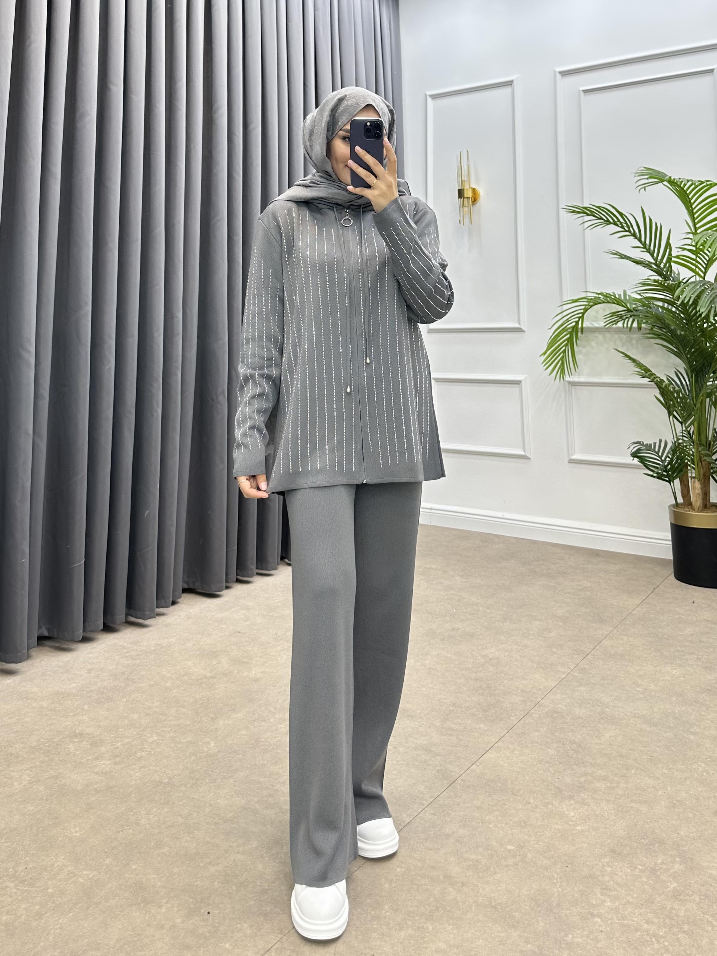 TAŞLI PANTOLONLU TRİKO TAKIM FÜME