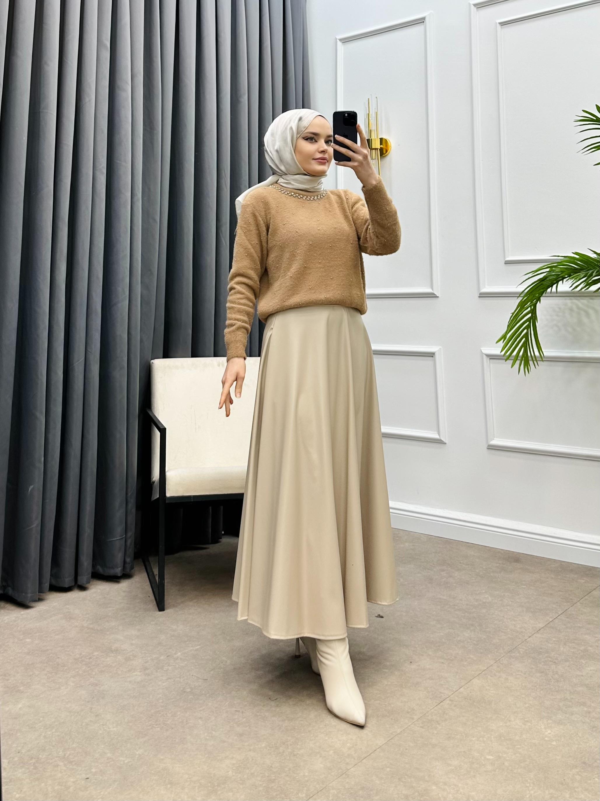 TAŞLI PELUŞ KAZAK SÜTLÜ KAHVE