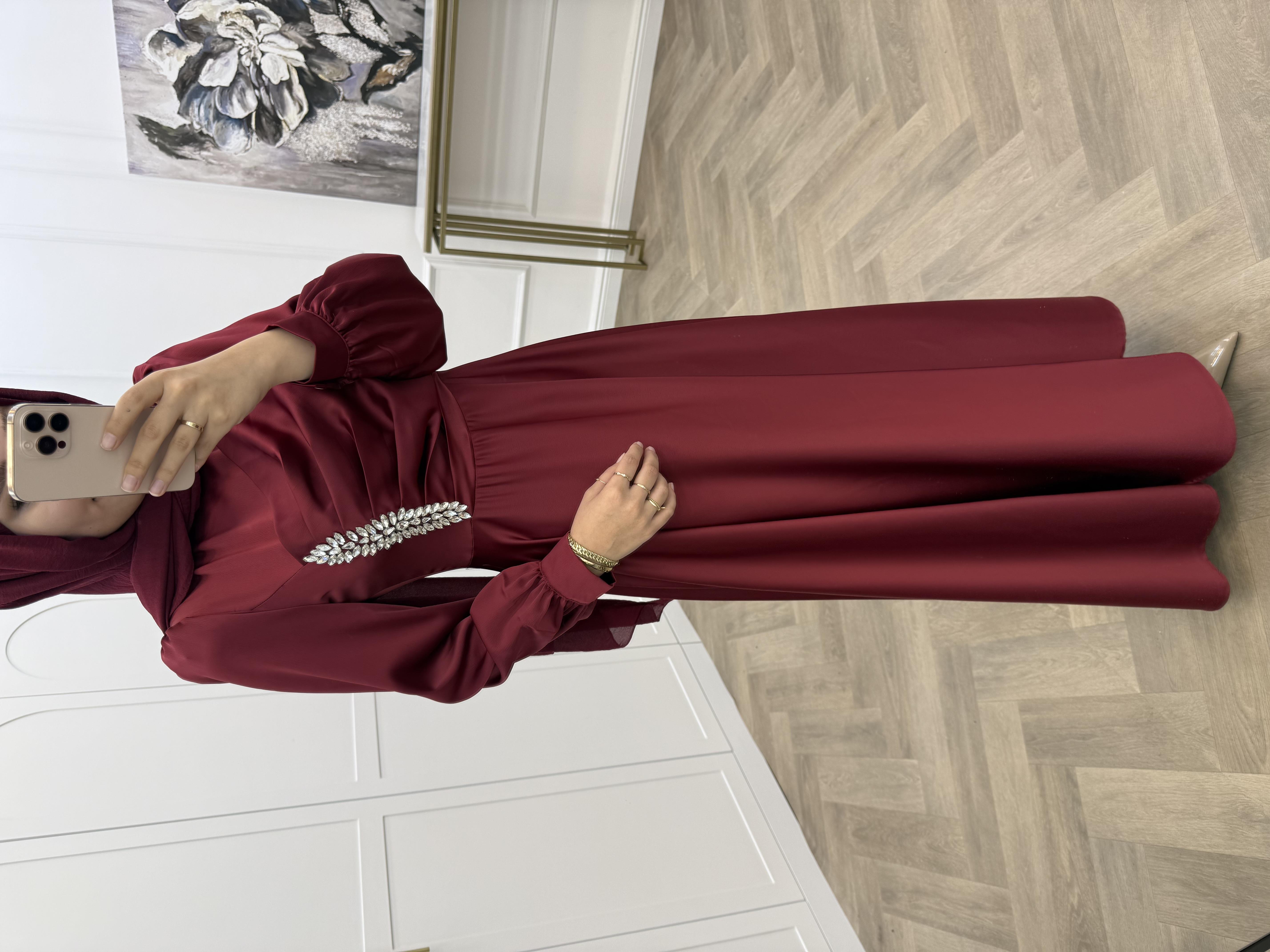 TAŞLI SATEN ELBİSE BORDO