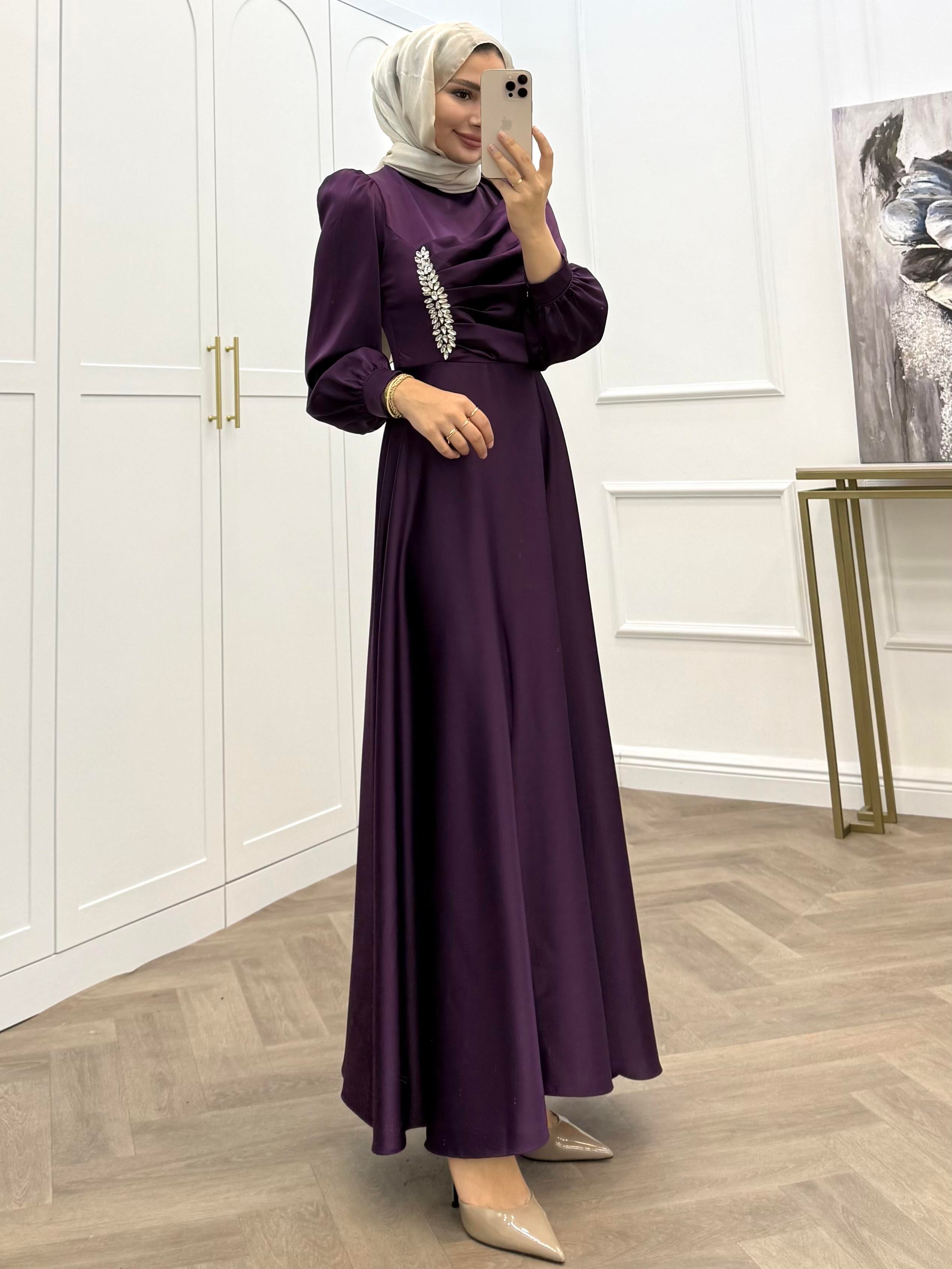TAŞLI SATEN ELBİSE MOR