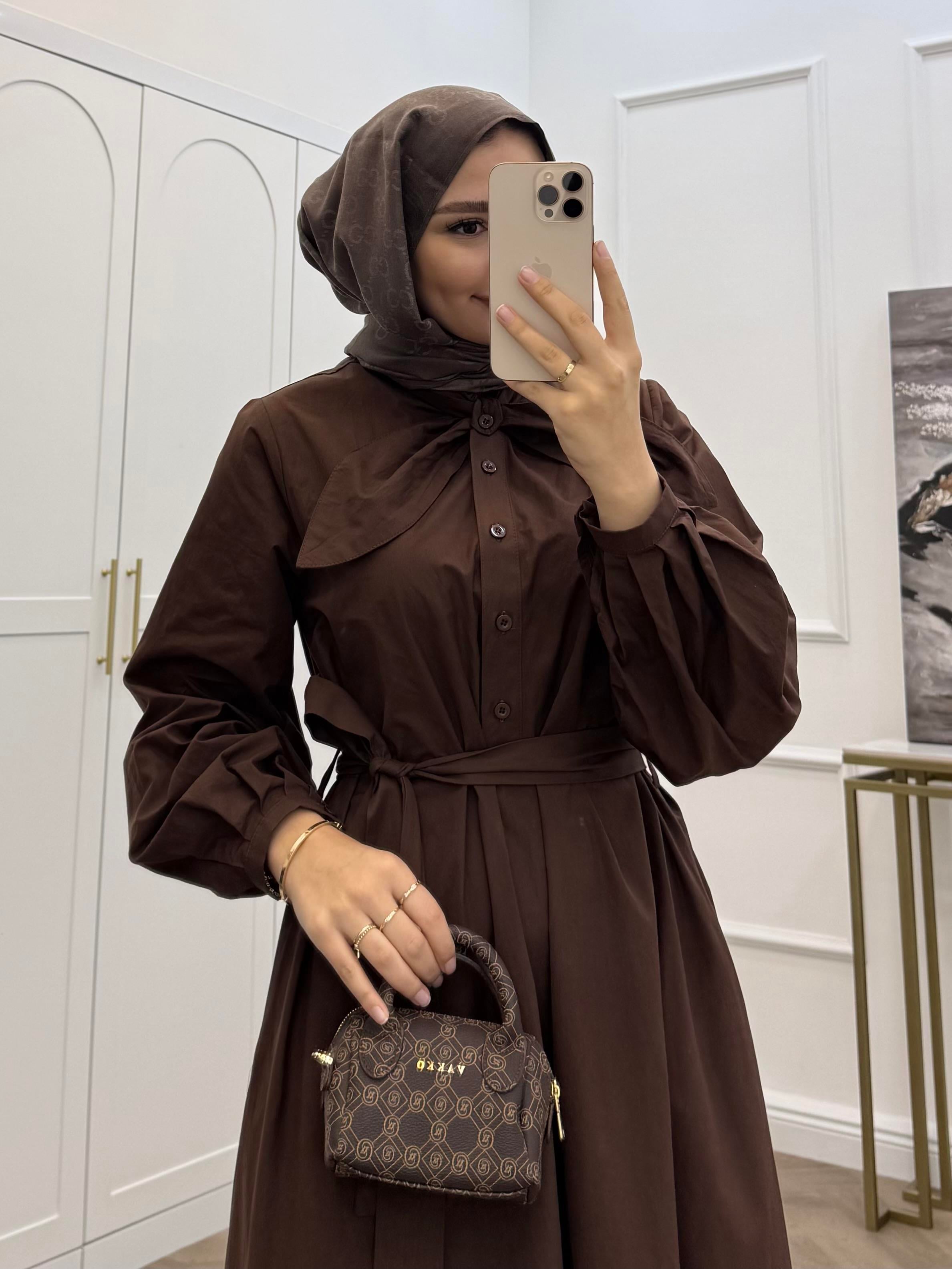 YAKA BAĞCIKLI POPLİN ELBİSE KAHVE 