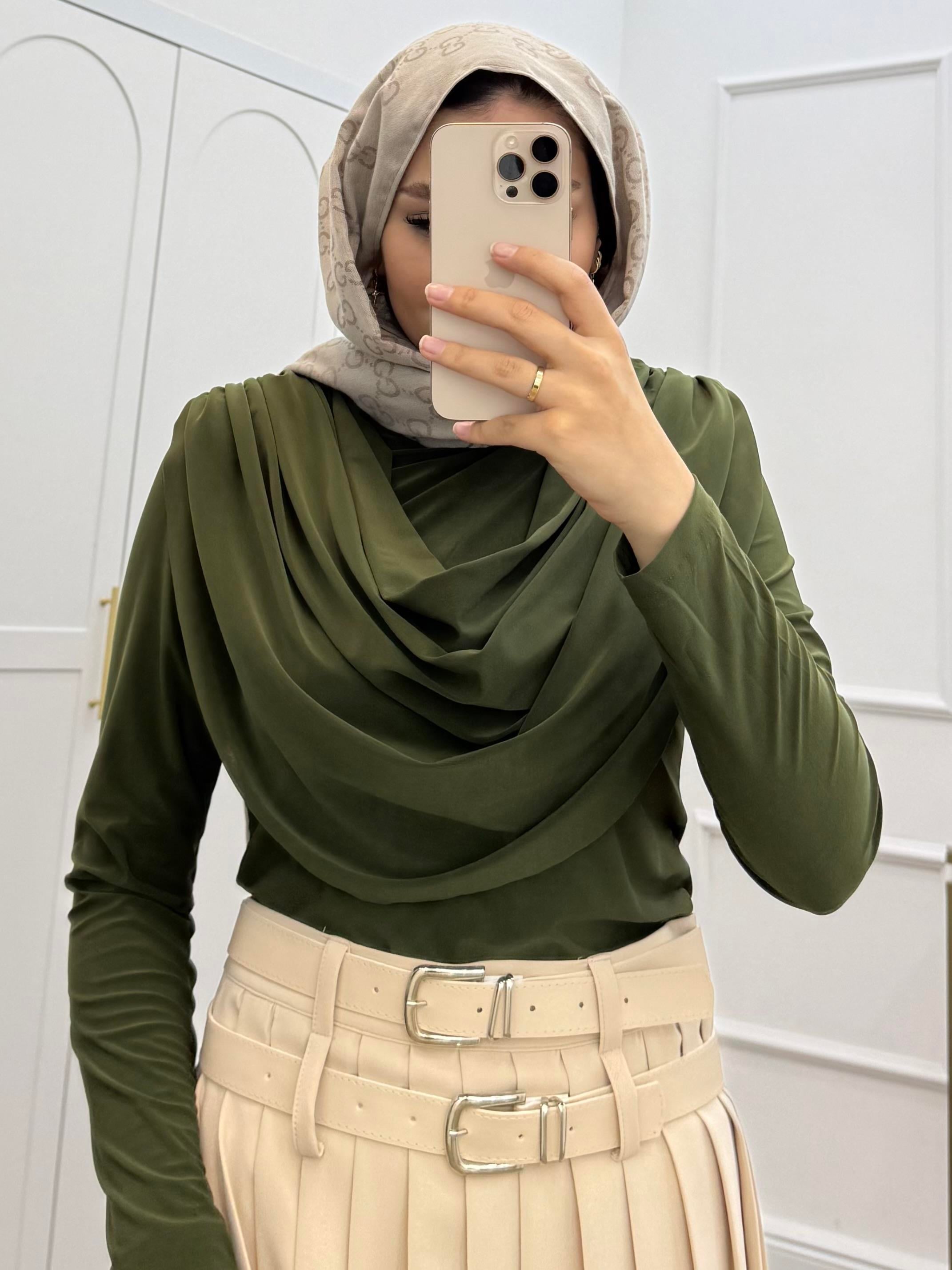 YAKASI DÖKÜMLÜ SANDY BLUZ  HAKİ