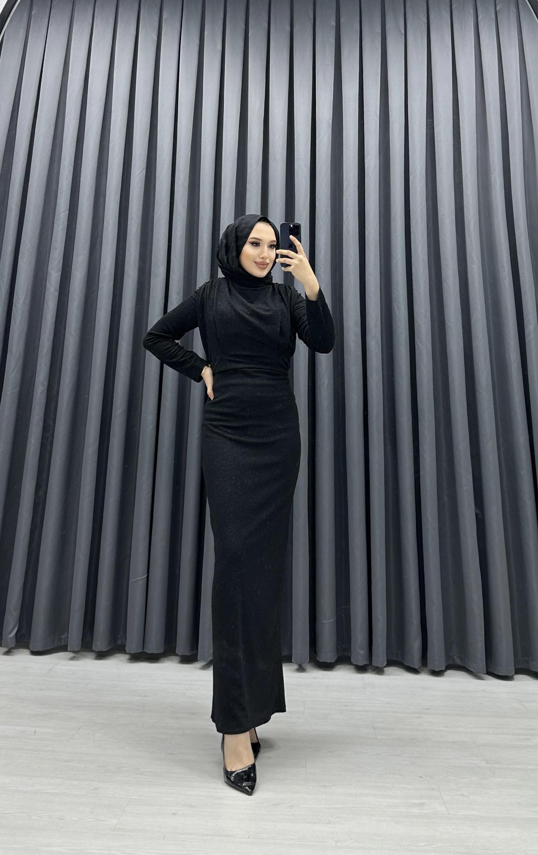 YAKASI DÖKÜMLÜ SİMLİ ABİYE SİYAH