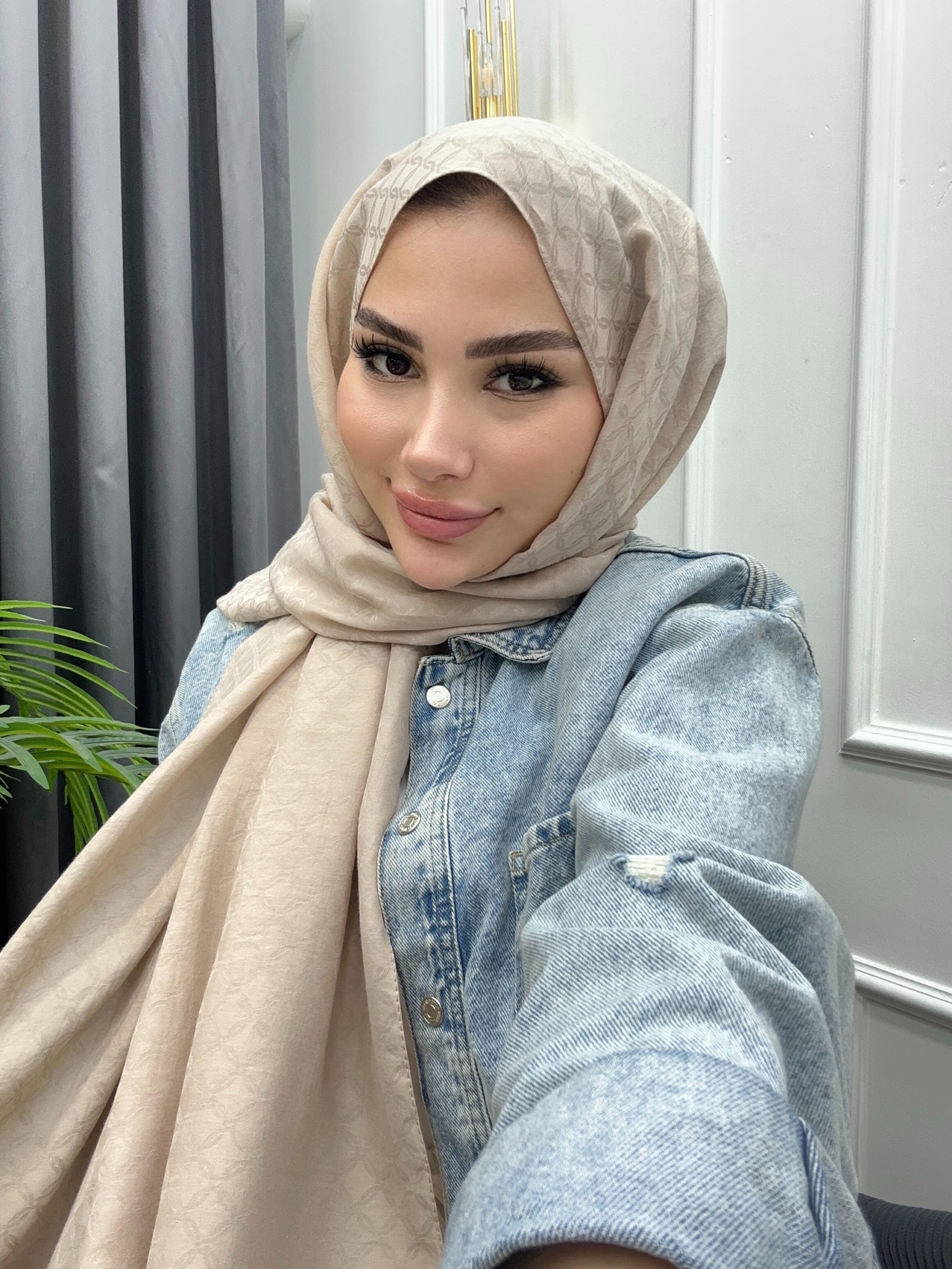 YAZ ESİNTİSİ DESENLİ ŞAL BEJ