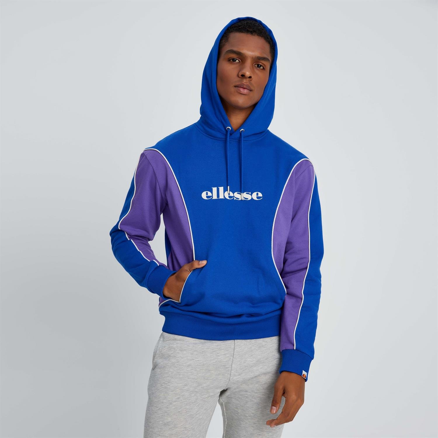 ellesse TR Premium Spor Giyimde İtalyan Çizgisi
